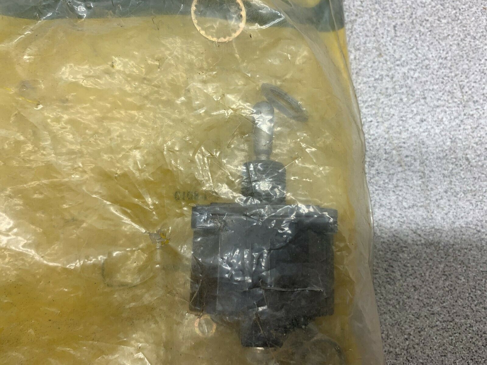 NEW NO BOX CATERPILLAR SWITCH 7N-8010