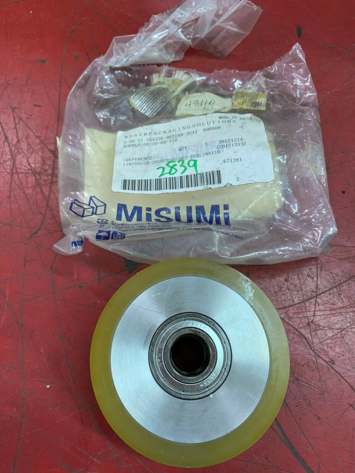 NEW NO BOX MISUMI ROLLER ROERGA100-20-50-T10