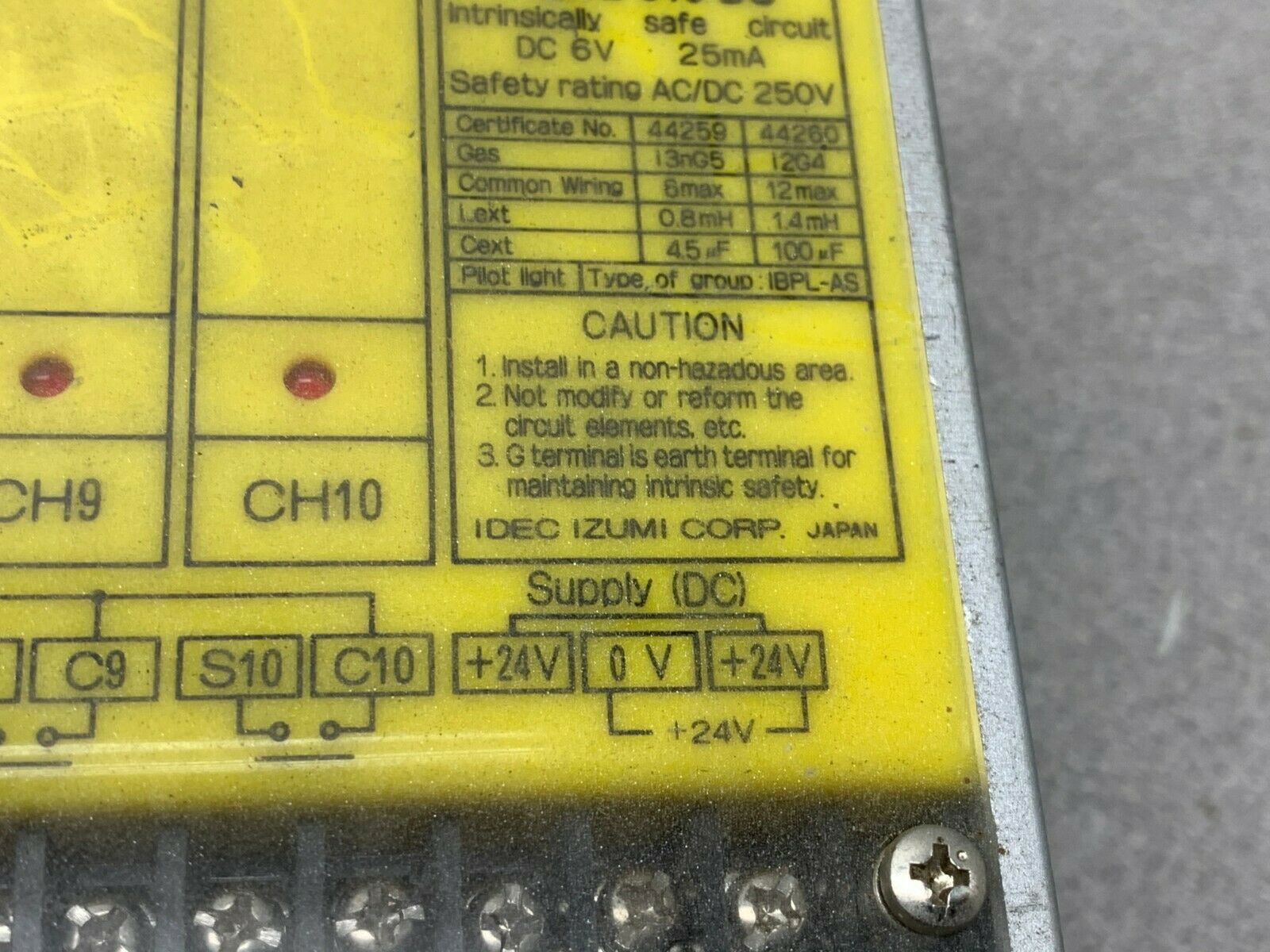 USED IDEC IZBARL PILOT BARRIER IBPL 610 DS