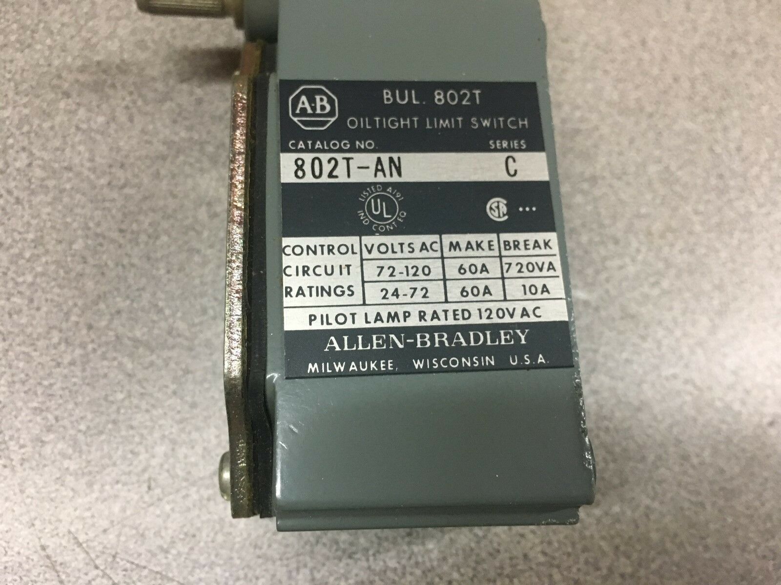 NEW IN BOX ALLEN BRADLEY LIMIT SWITCH 802T-AN SERIES C