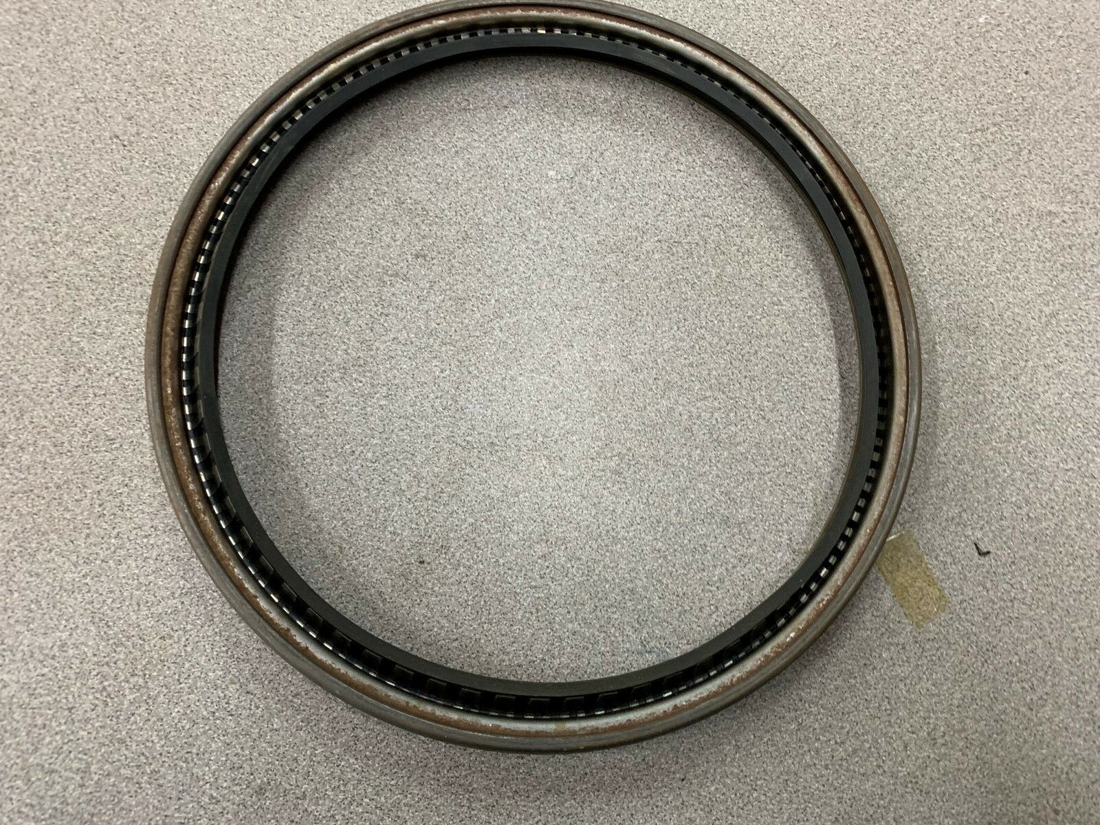 NEW NO BOX CATERPILLAR BEARING 300075