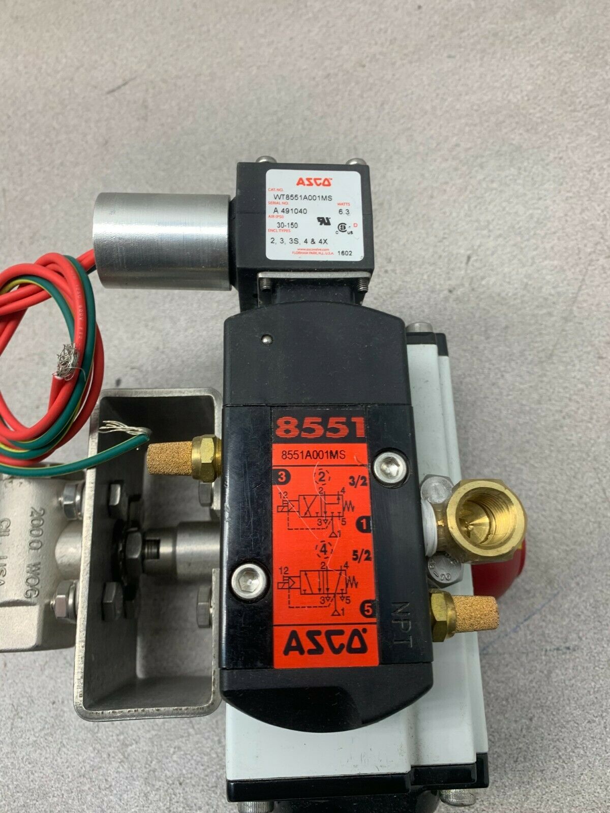 NEW NO BOX UNI TORQ 1/2" BALL VALVE ACTUATOR M20K55 WITH ASCO 8551A001MS