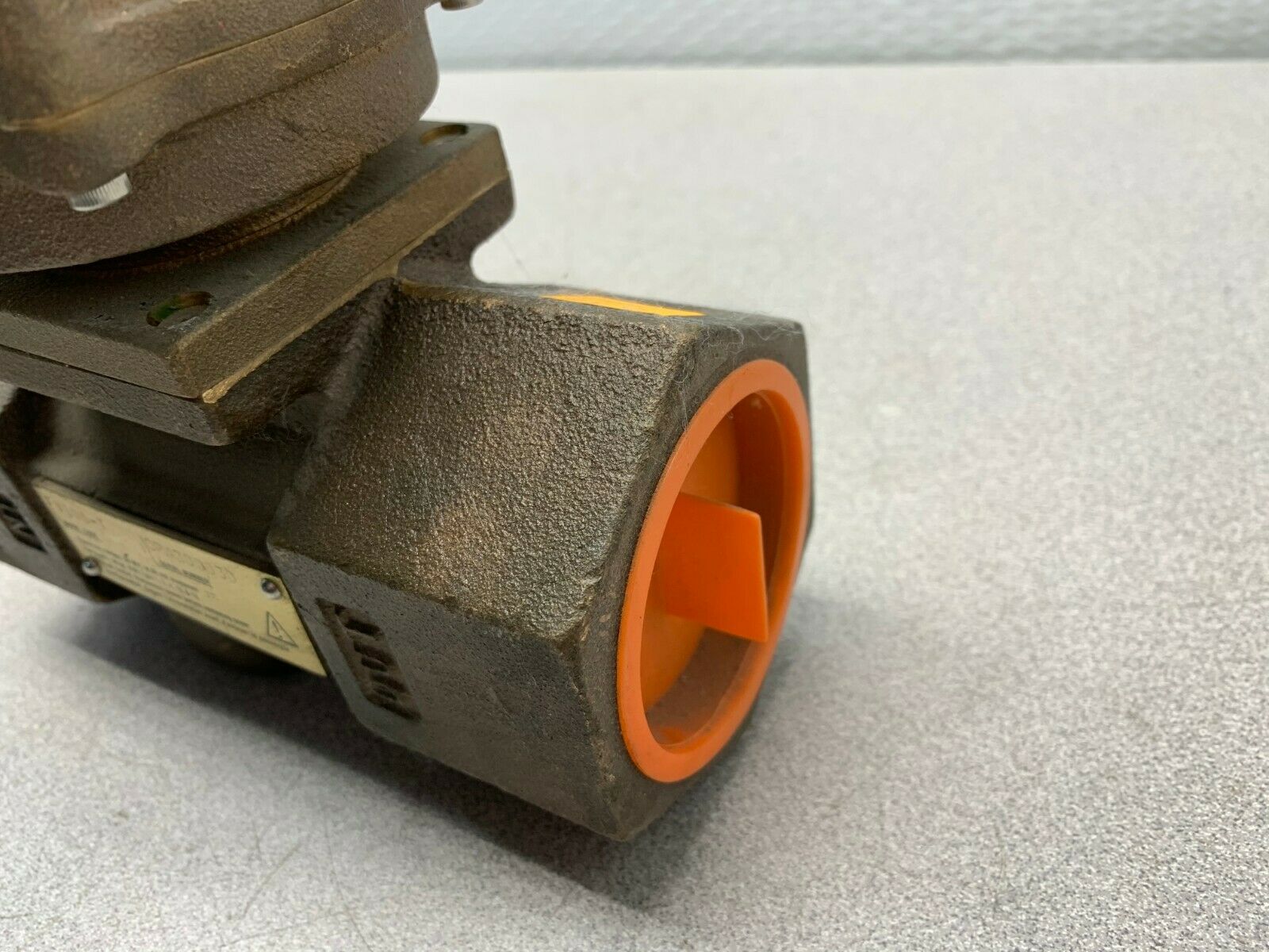 NEW NO BOX OMEGA Flow Temperature Meter FV106-T