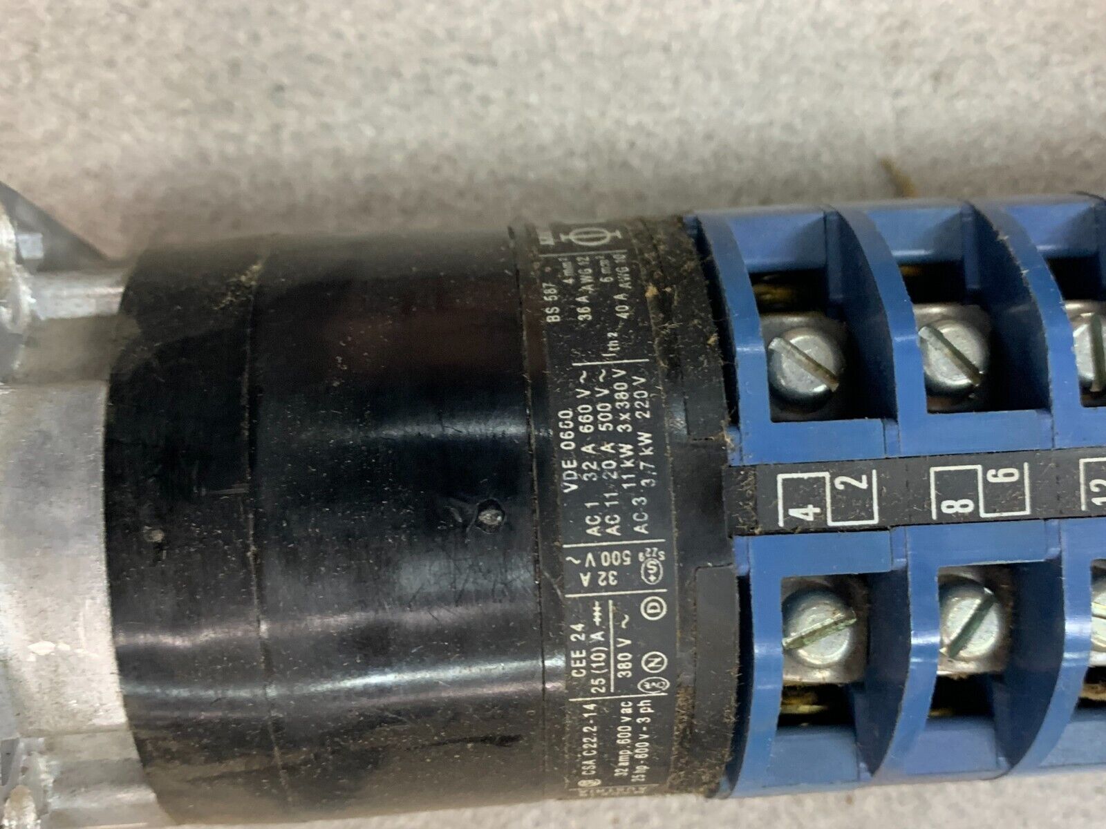 NEW KRAUS & NAIMER ROTARY SWITCH 2AJ768