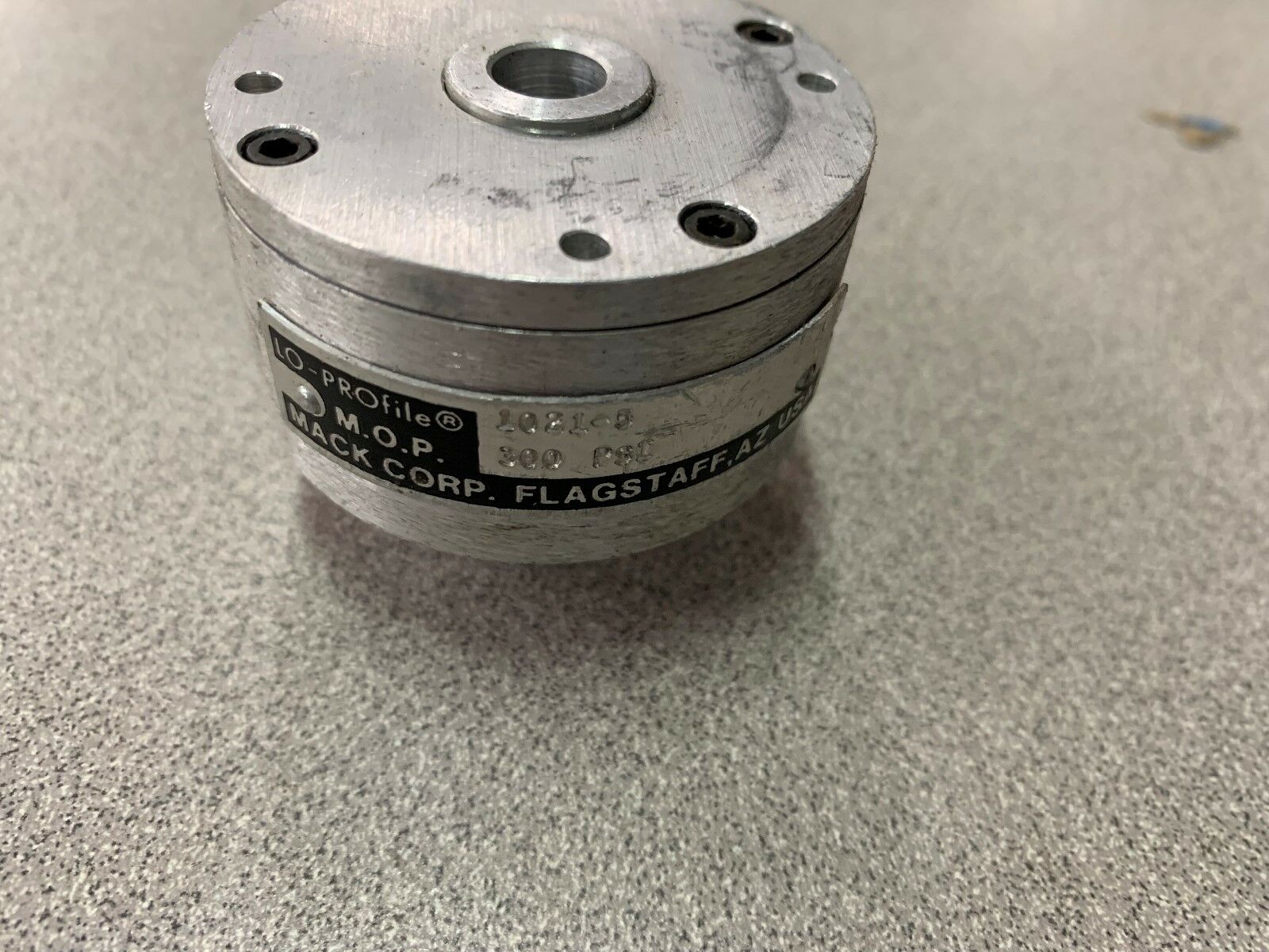 NEW NO BOX MACK CYLINDER 1021-5