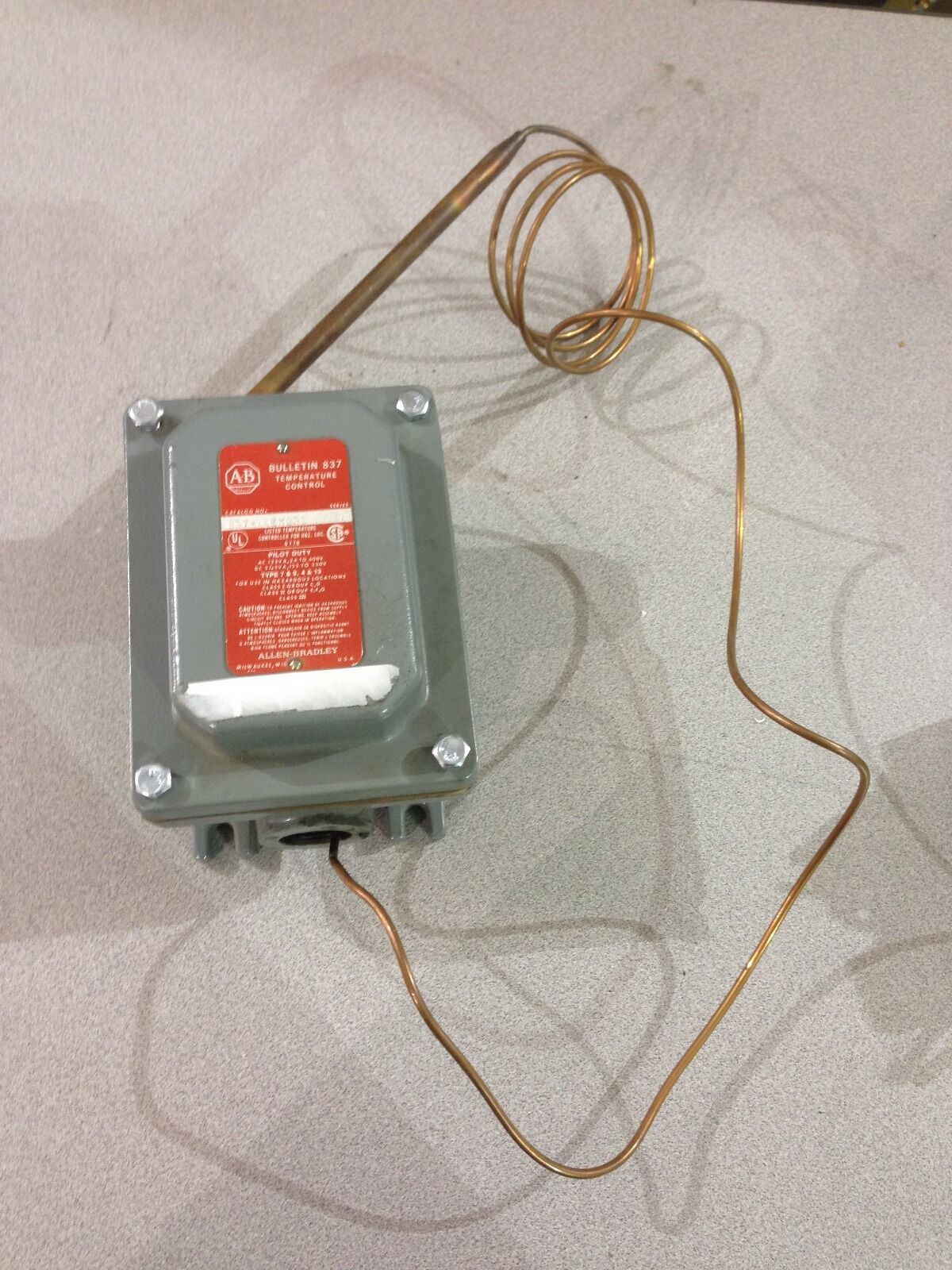 USED ALLEN-BRADLEY TEMPERATURE CONTROL 837-A4EX231 SERIES A (D8)