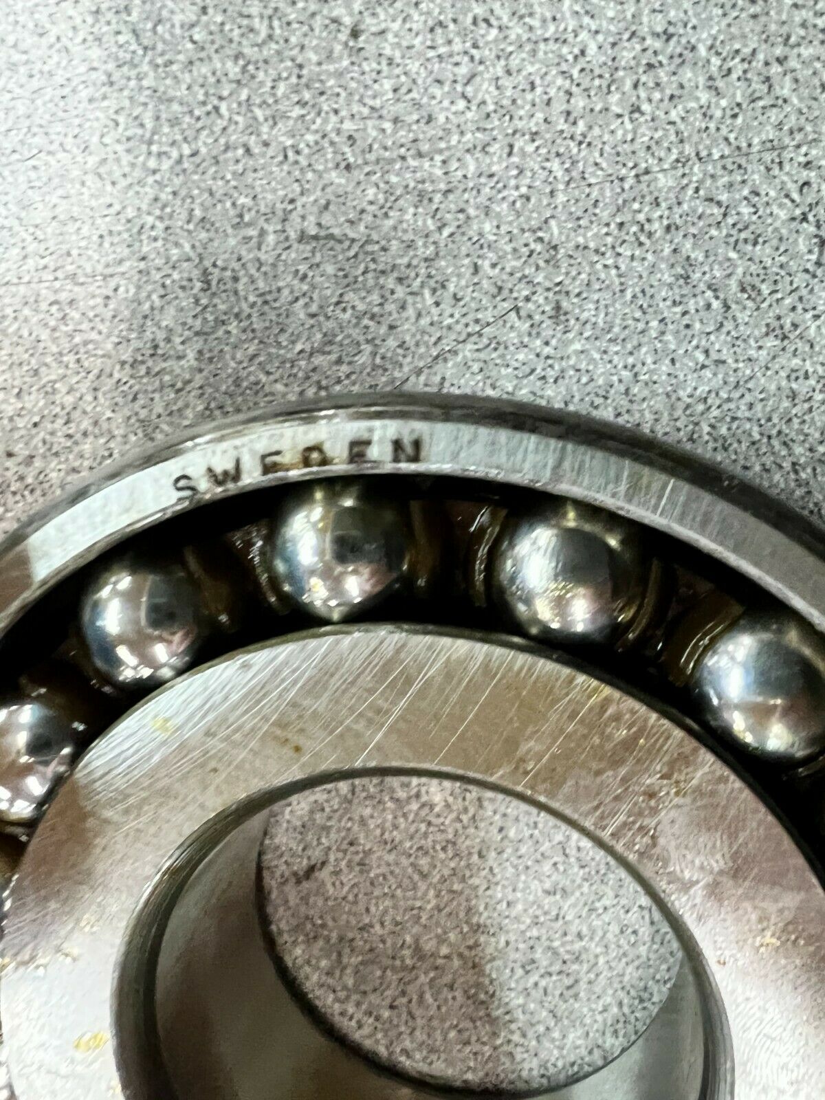 NEW IN BOX SKF ROLLER BEARING 1308 ETN9