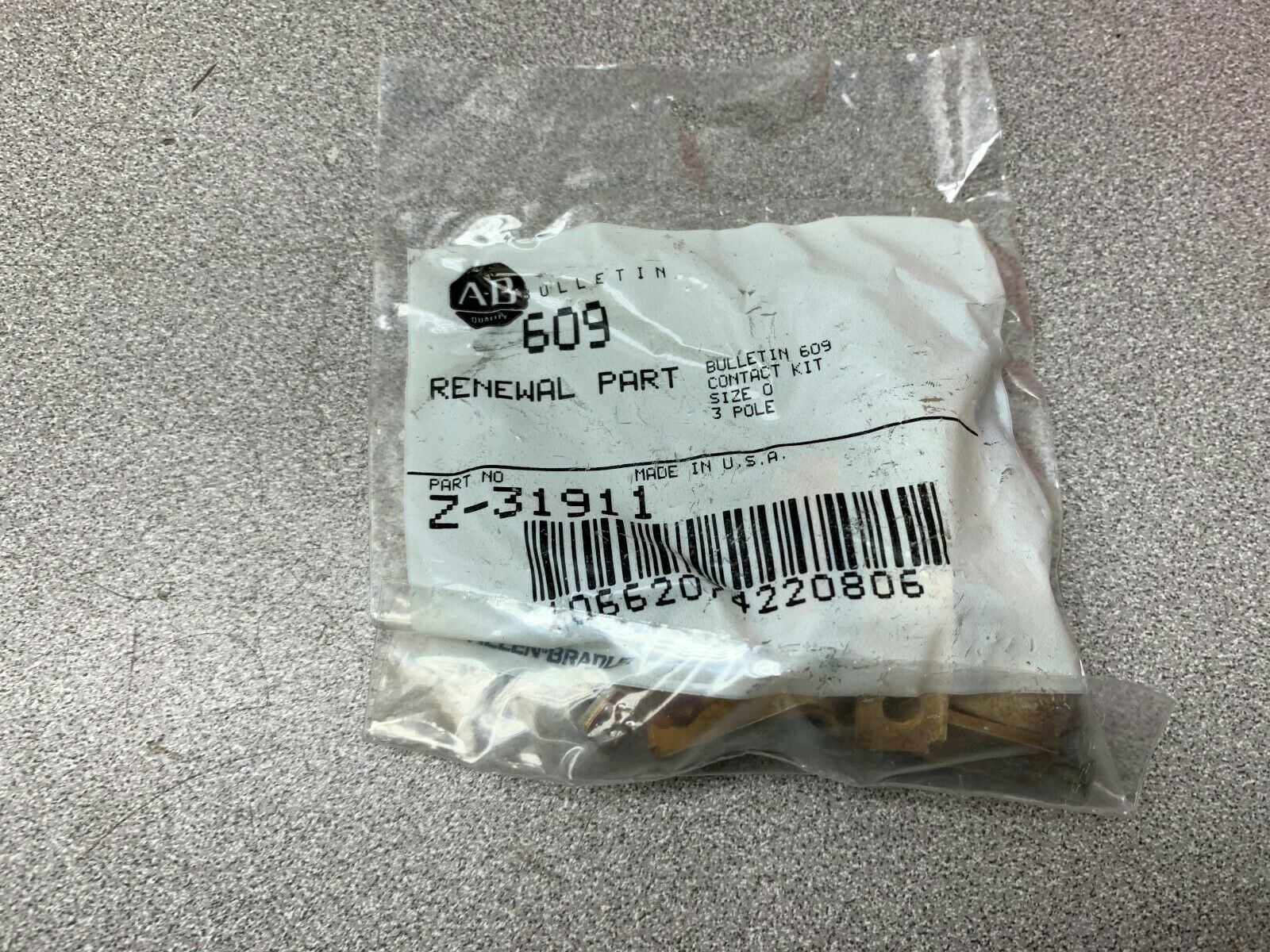 NEW NO BOX ALLEN BRADLEYSIZE 0 3 POLE CONTACT KIT Z-31911