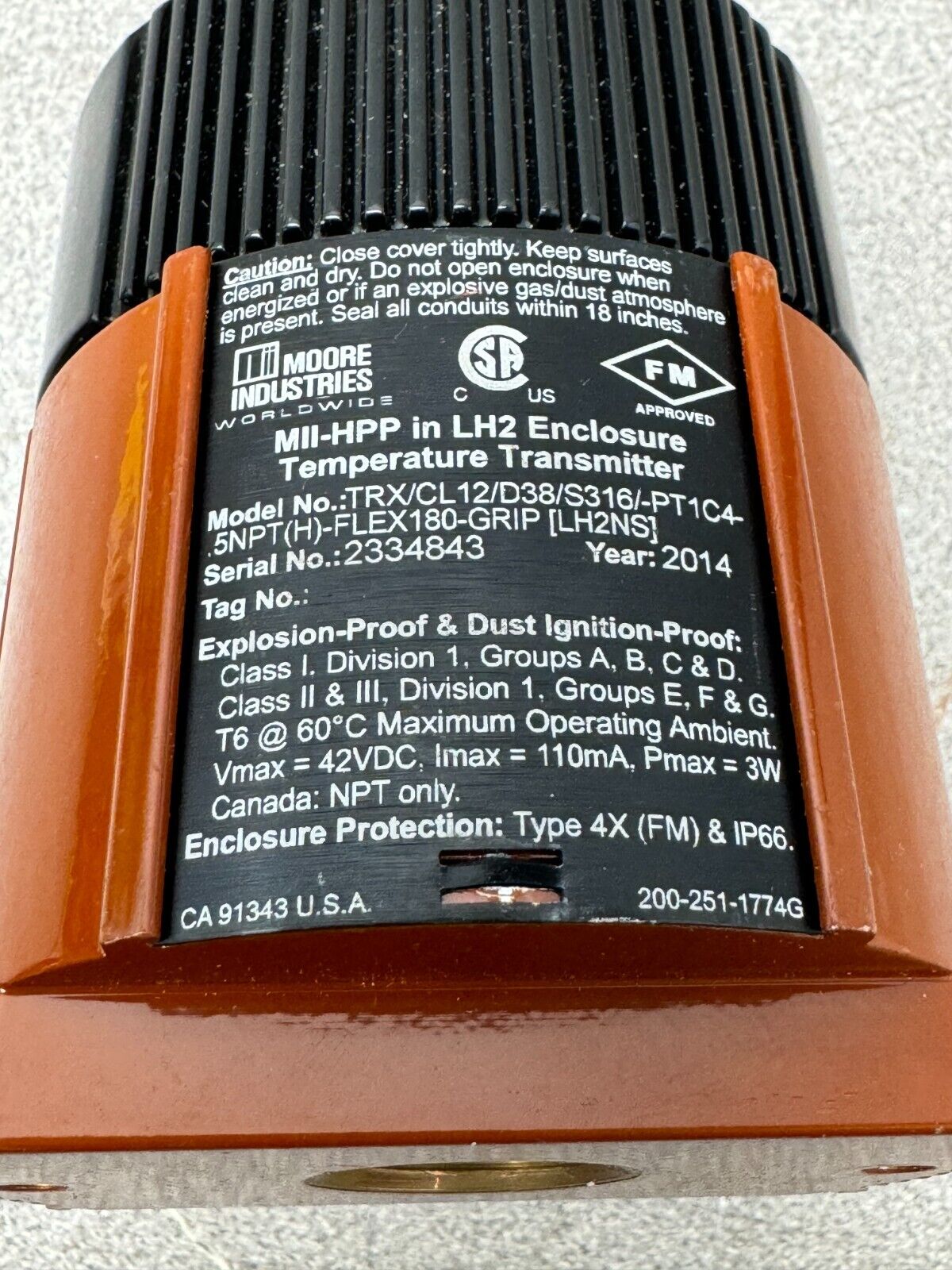 NEW NO BOX MOORE M11HPP IN LH2 ENCLOSURE TRX/CL12/D38/S316/-PT1C4-.5NPT(H)