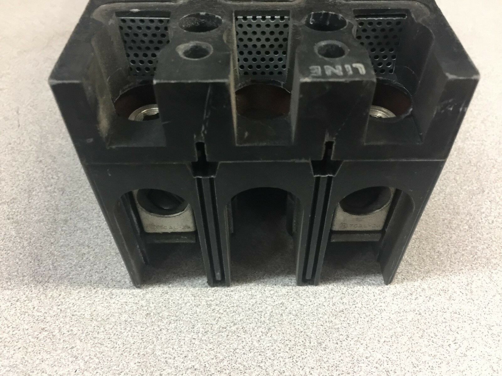 USED GE 125AMP 600VAC 250VDC 2POLE 600-1250TRIP CIRCUIT BREAKER TFK226F00