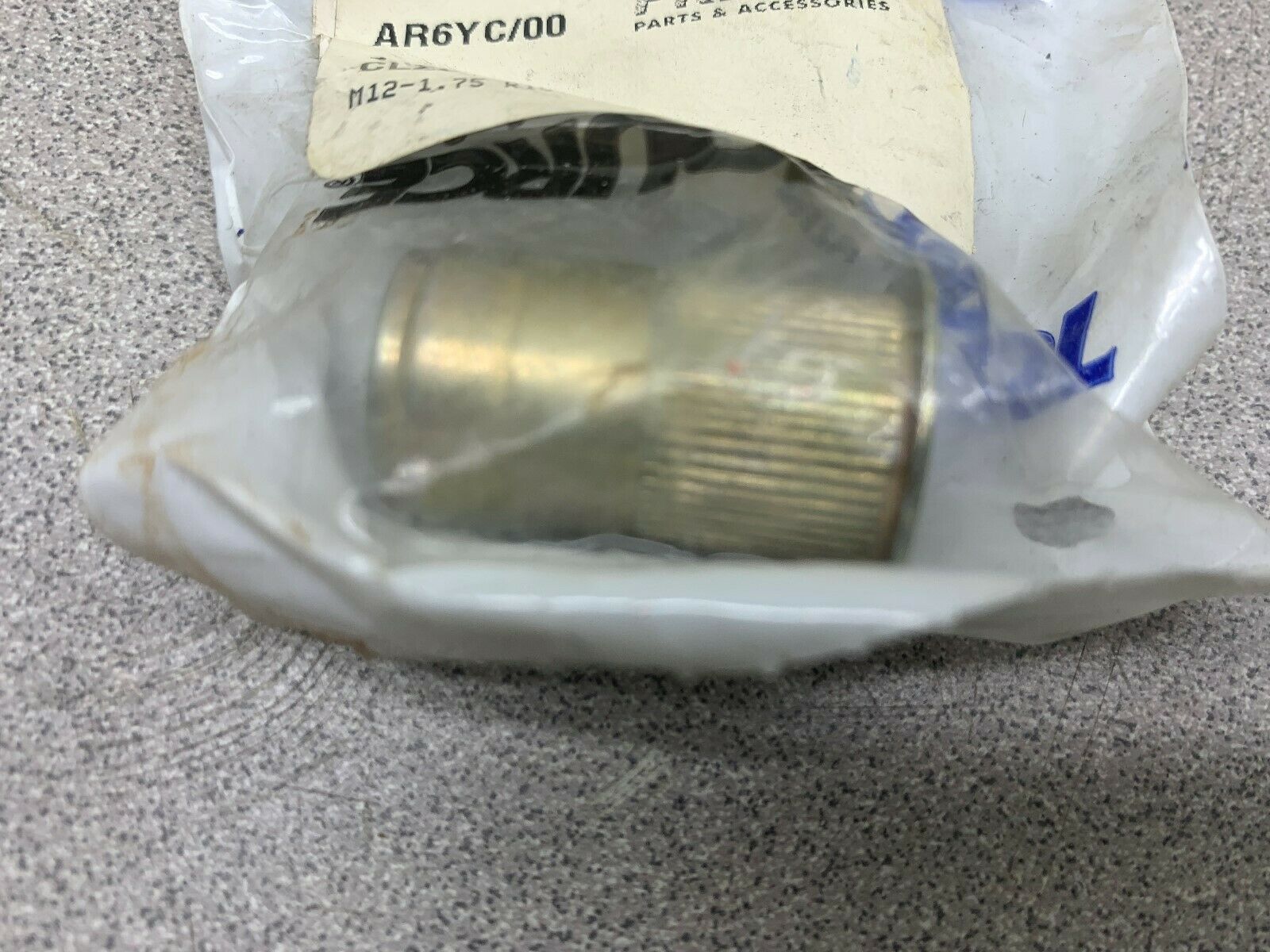 NEW NO BOX PREMIER NUT AR6YC/00