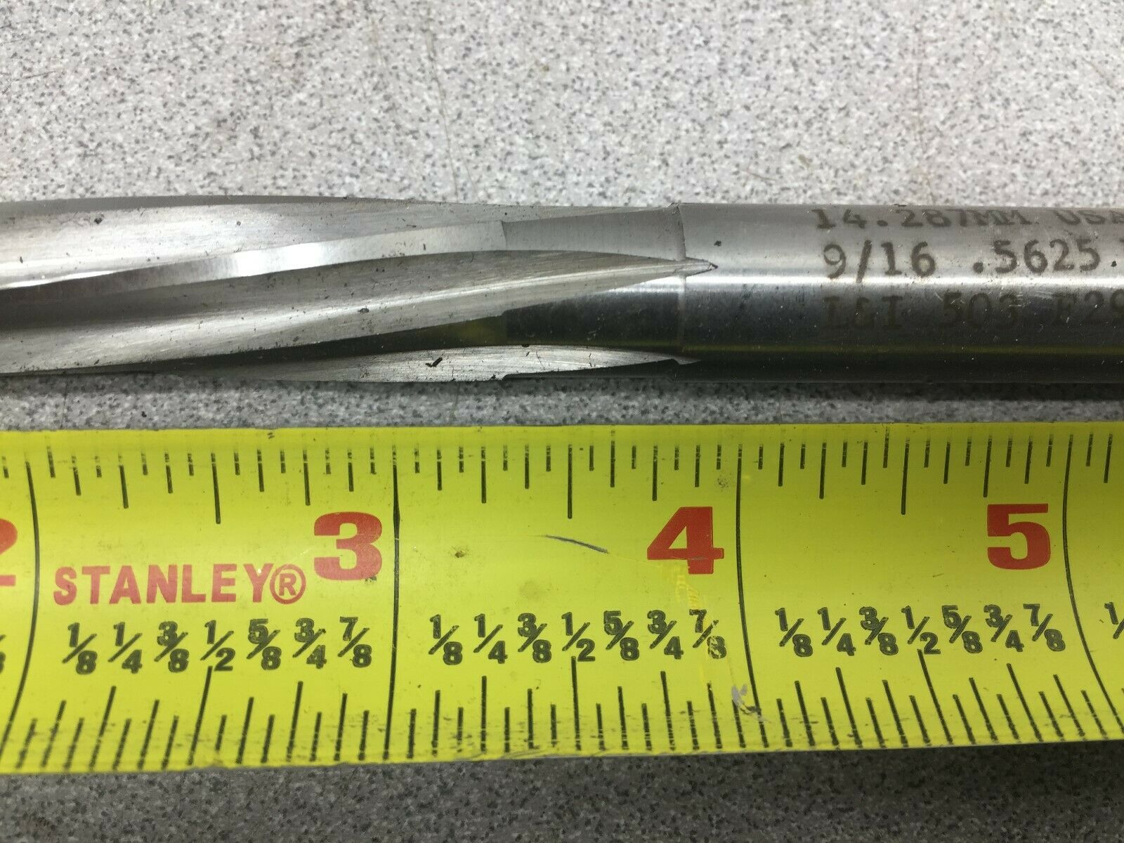 NEW NO BOX L&I 9/16 .5625 M2 14.287 MM HAND REAMER 503 F29-00