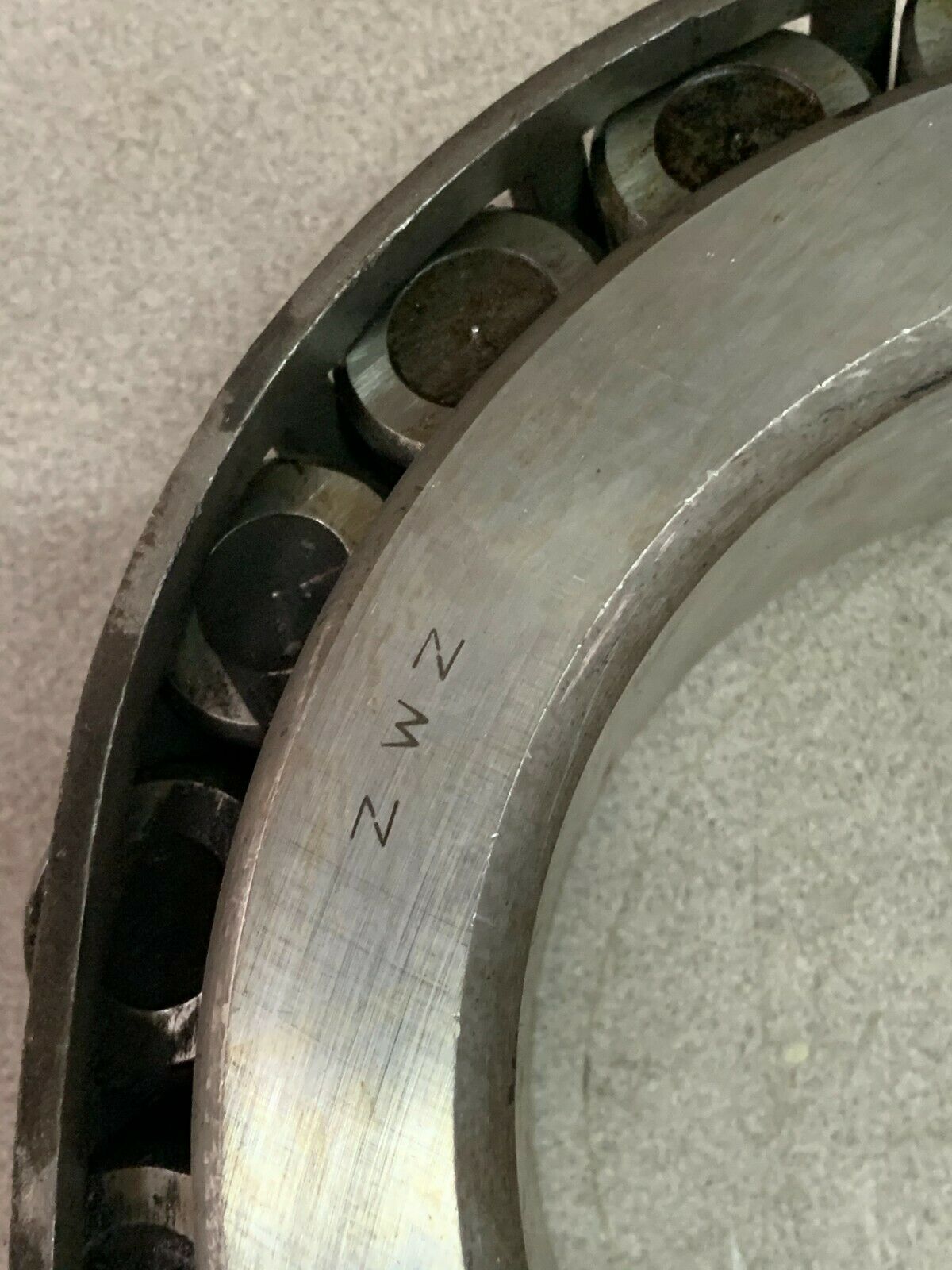 NEW NO BOX ZWZ TAPERED ROLLER CONE BEARING 7528E