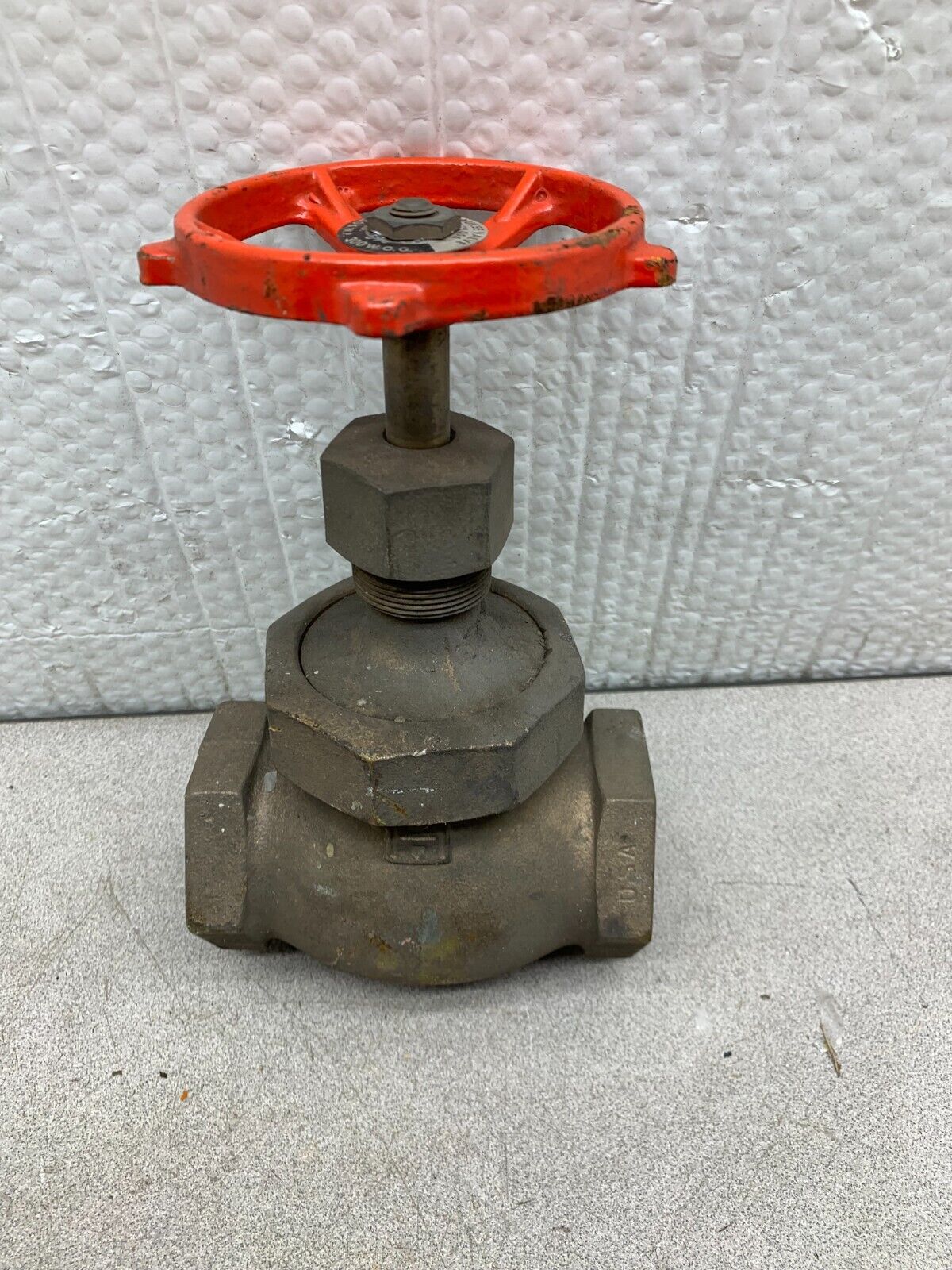 NEW NO BOX MILWAUKEE FIG. 590 150 S.W.P. 300 WOG VALVE 2"