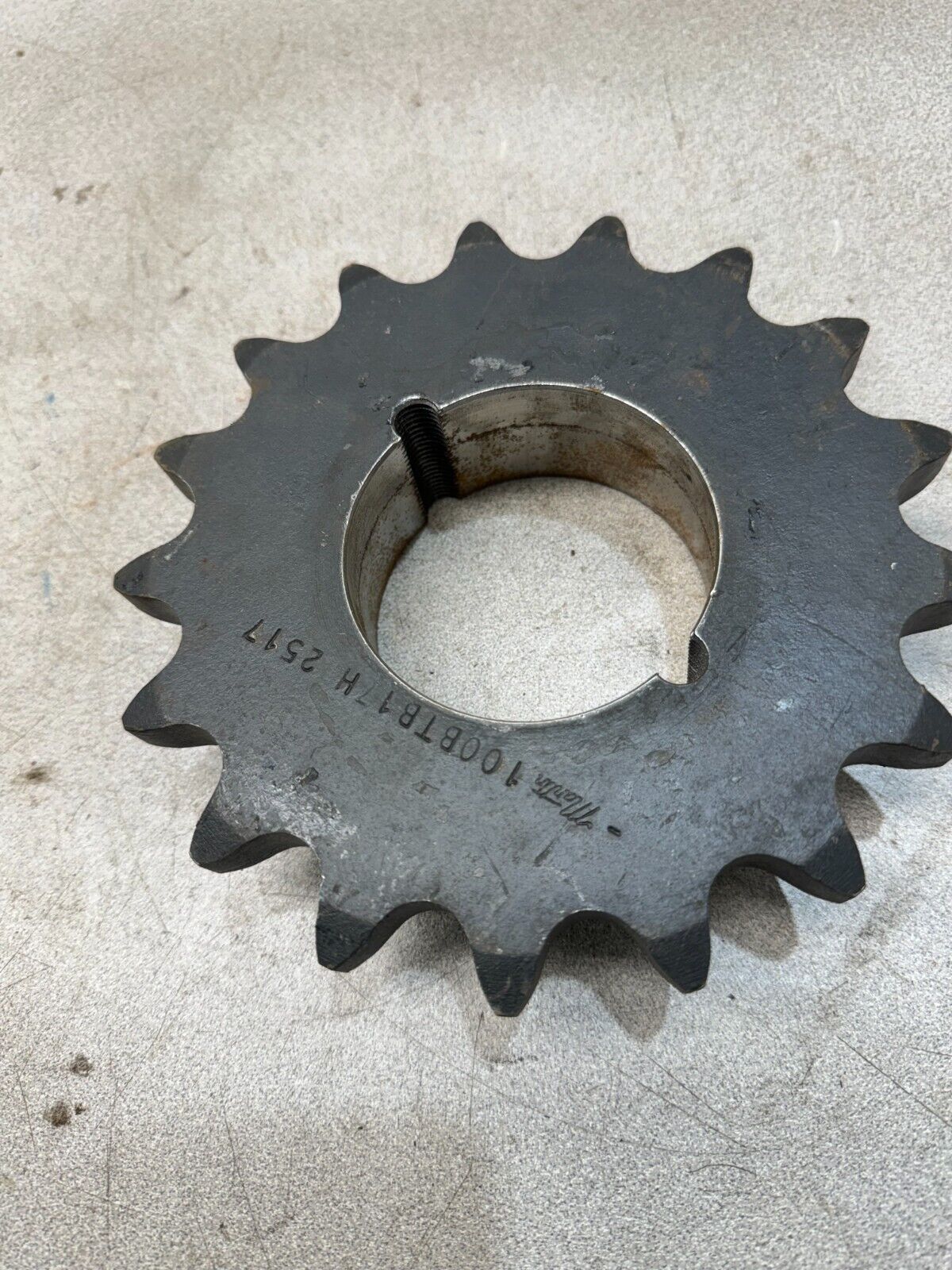 NEW MARTIN CHAIN SPROCKET 17 TEETH 100BTB17H 2517