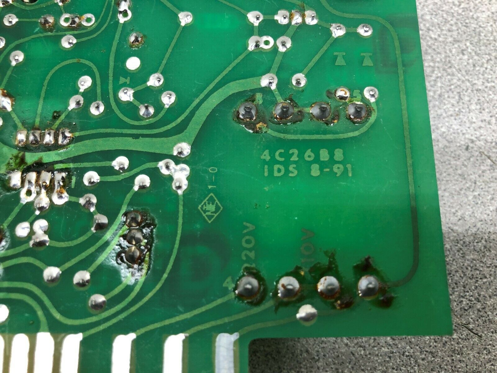 USED ITW DYNATEC CONTROL BOARD 033X056 / 4C26B8