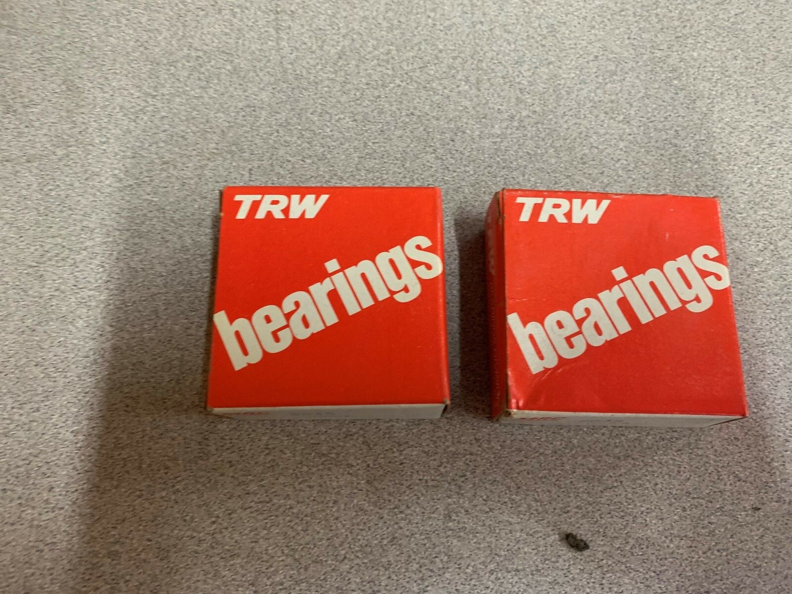 LOT OF 2 NEW IN BOX TRW BEARINGS 204S