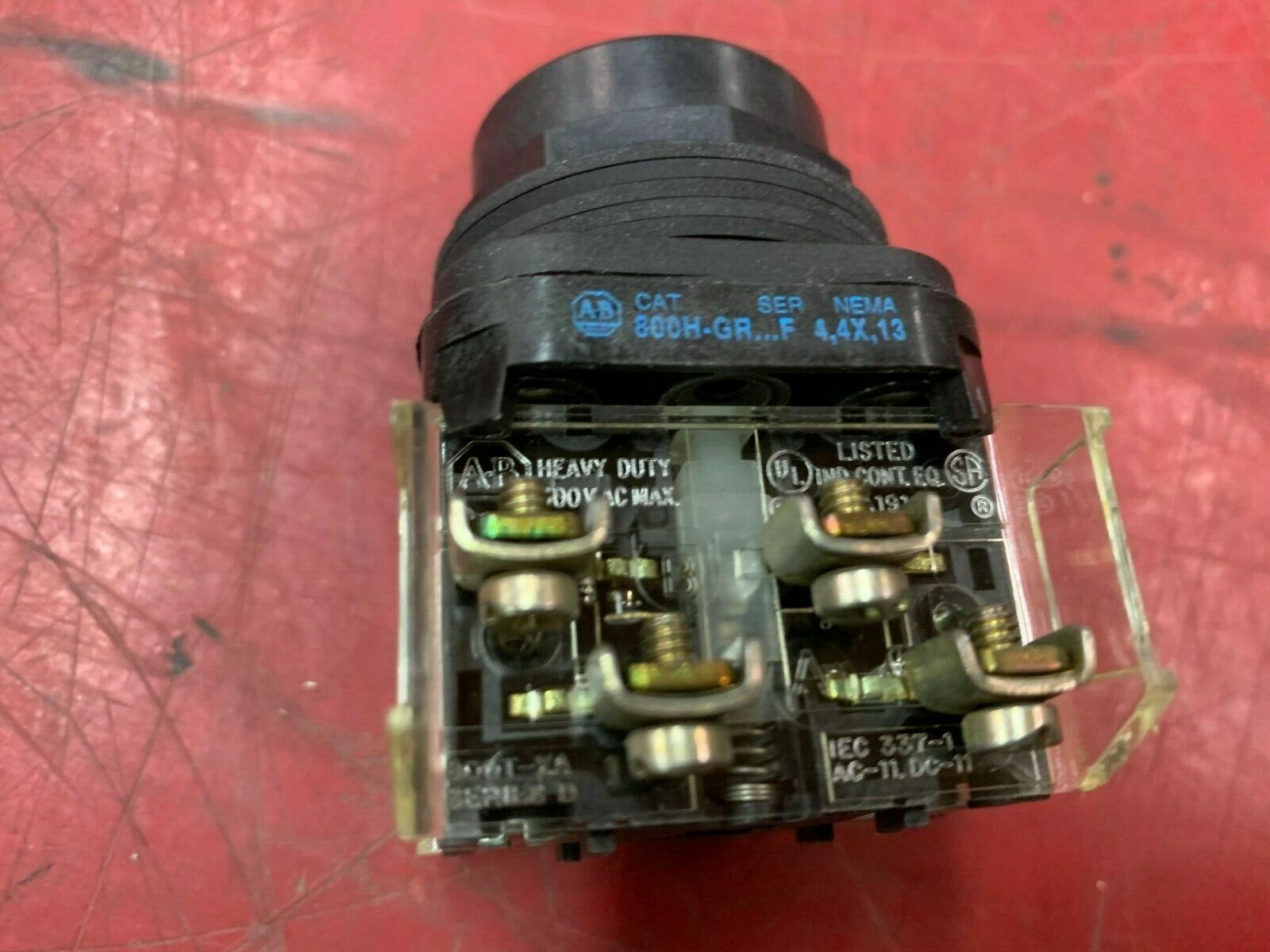 NEW IN BOX ALLEN BRADLEY RED PUSHBUTTON 800H-GR6B SERIES F