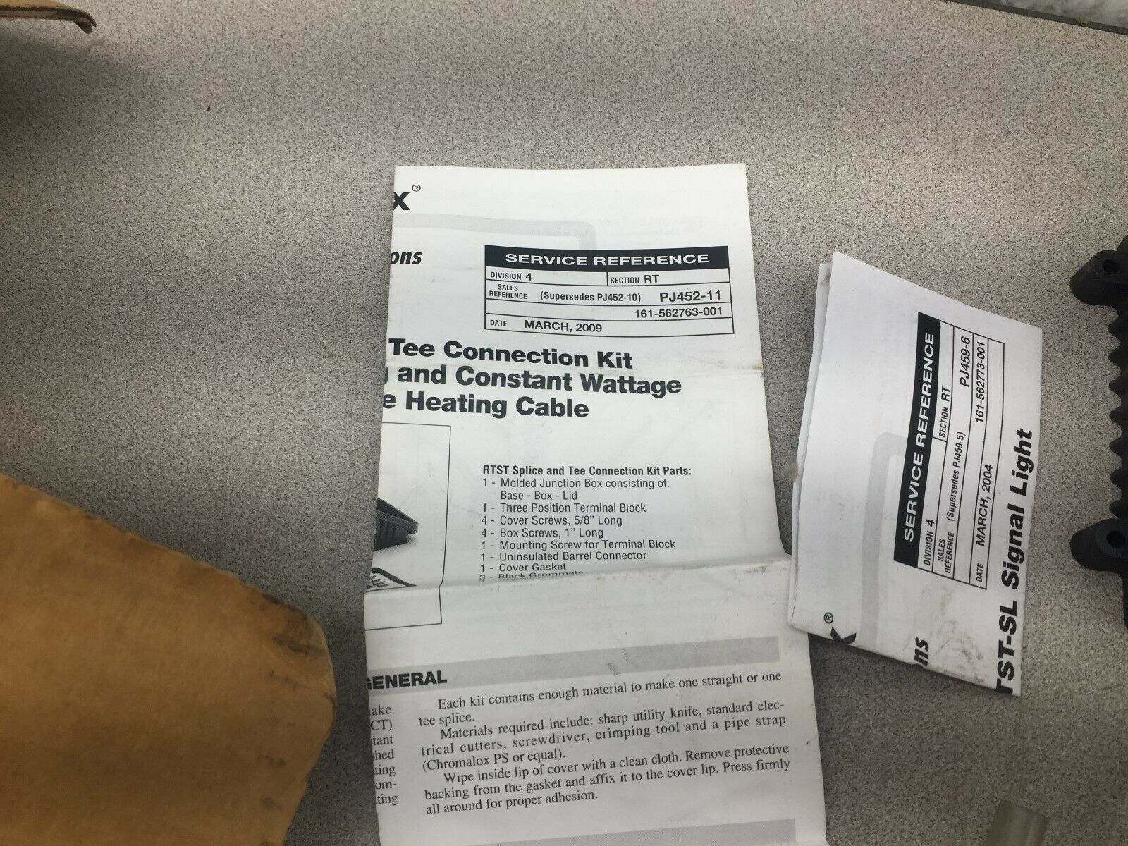 NEW IN BOX CHROMALOX SPLICE AND TEE END SEAL WITH LED INDICATOR LIGHT RTST-SL1 E