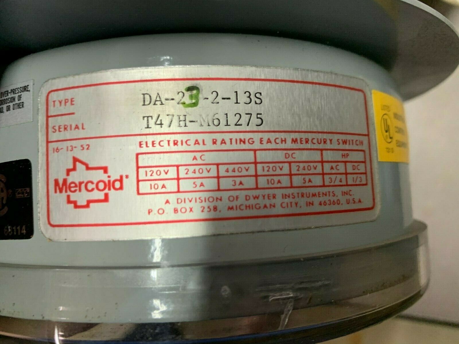 NEW IN BOX MERCOID PRESSURE SWITCH DA-23-2-13S