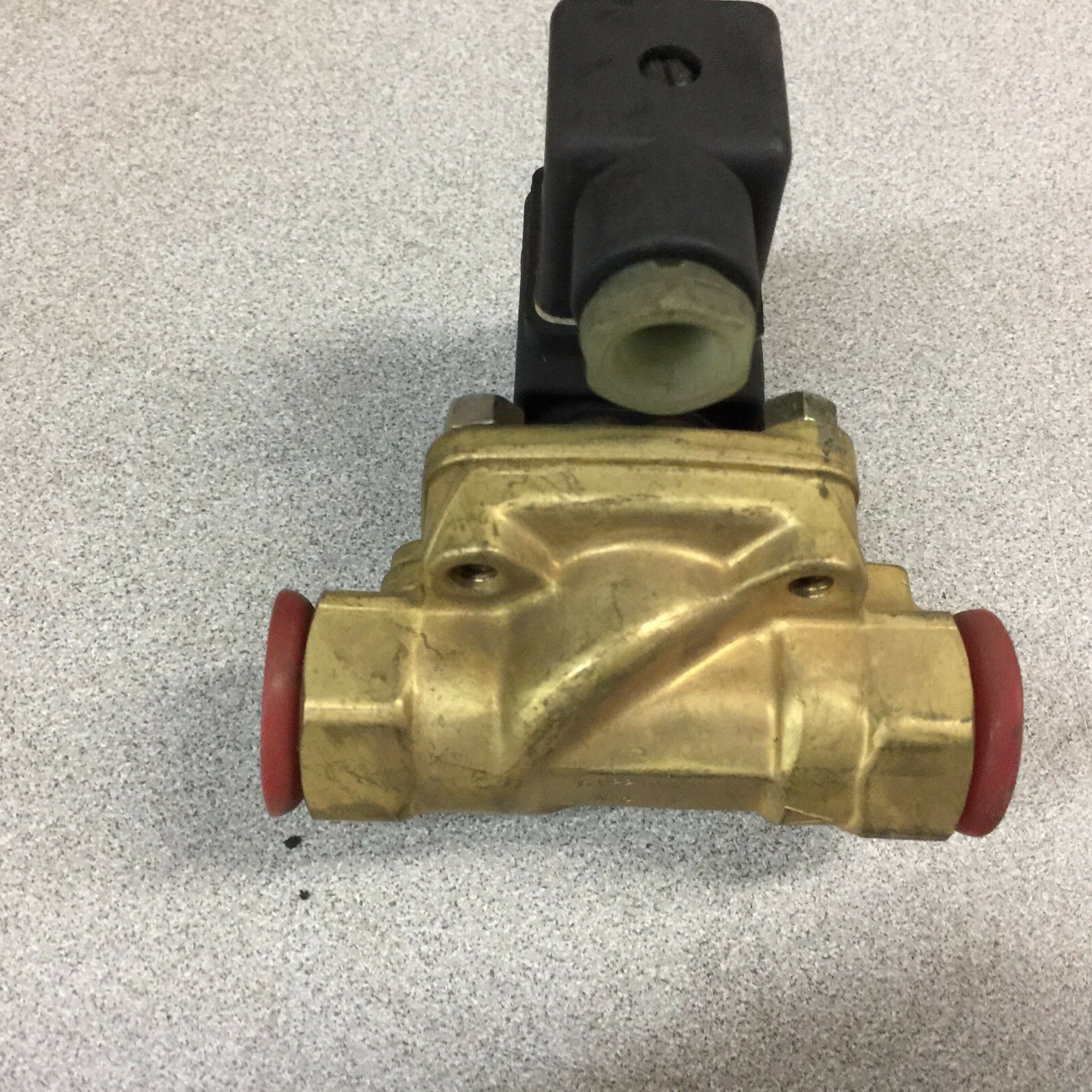 NEW NO BOX SKINNER 120VAC SOLENOID VALVE 705N4C3C