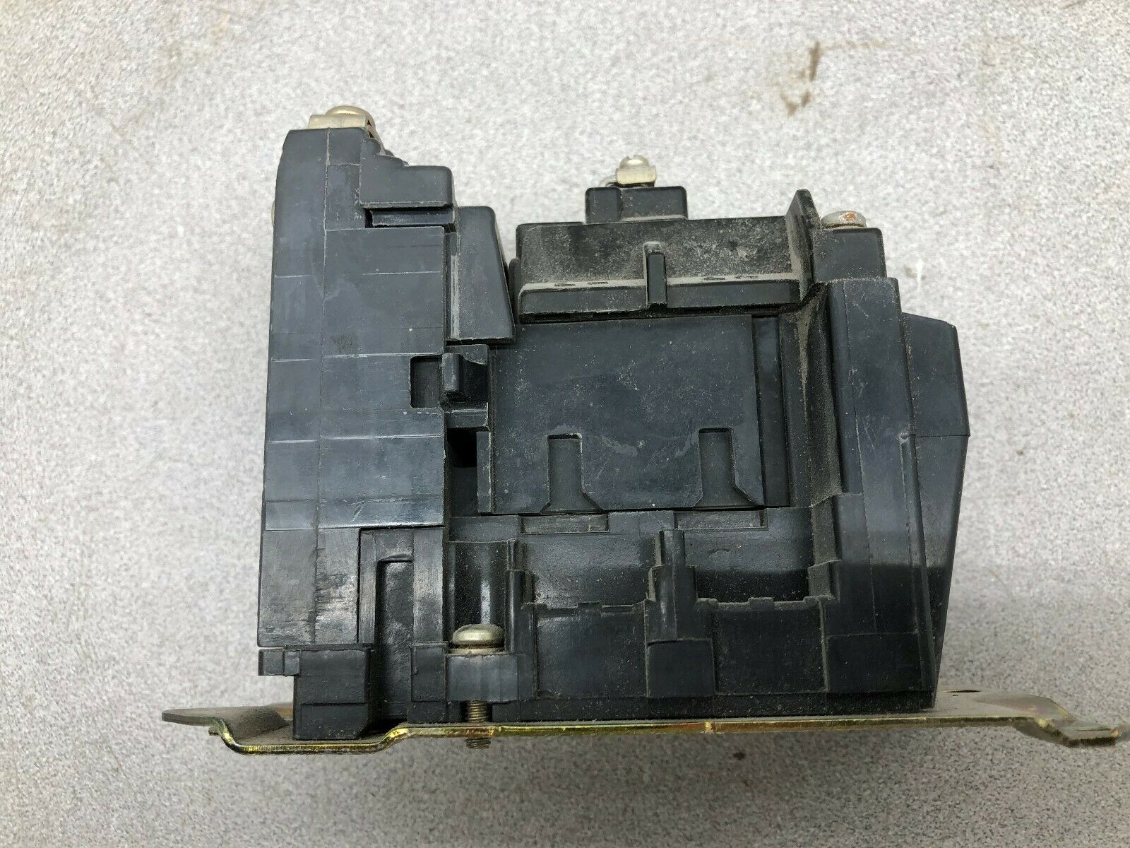 USED ALLEN BRADLEY SIZE 1 27 AMP 600 VAC 3 POLE 120 VAC COIL CONTACTOR 5OOF-BOD9