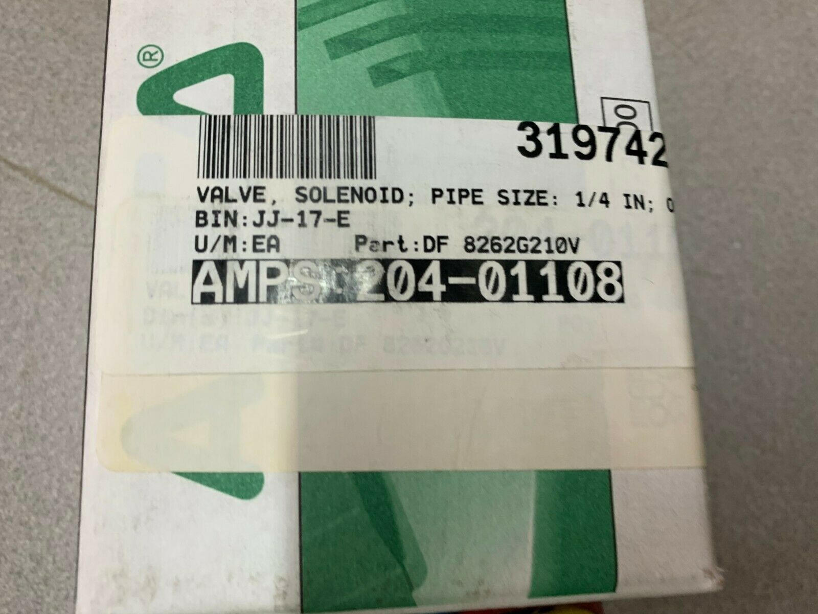 NEW IN BOX ASCO RED HAT 1/4" SOLENOID VALVE DF8262C210V
