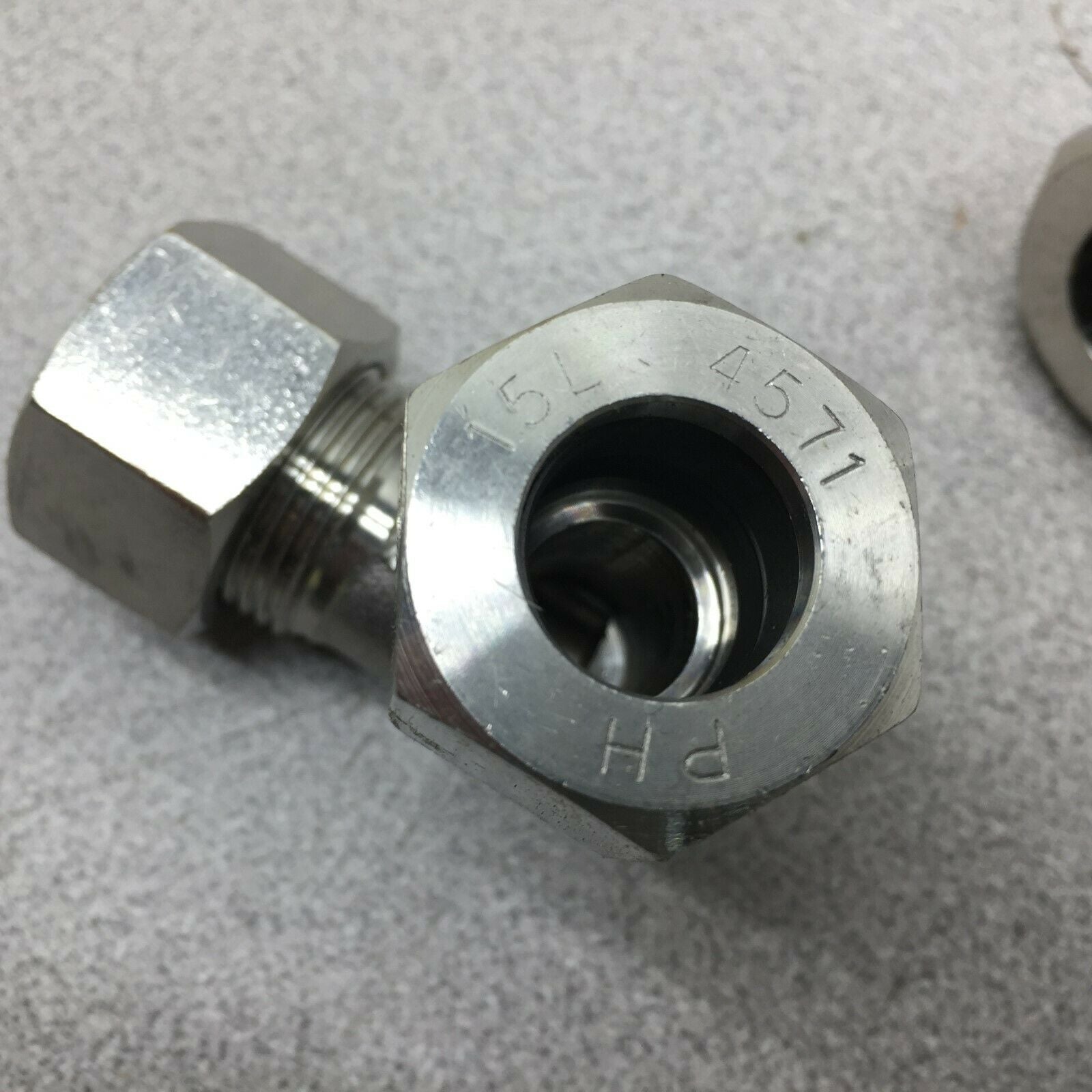 NEW NO BOX (LOT OF 7) PH M15 X M15 90 DG SS ELBOW 15L-4571