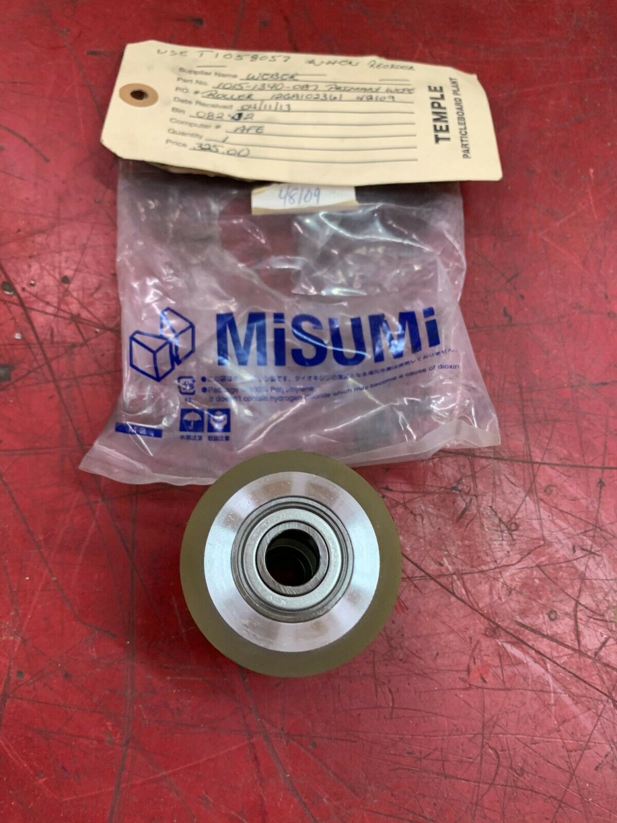 NEW NO BOX MISUMI ROLLER ROERGA50-12-60-T5