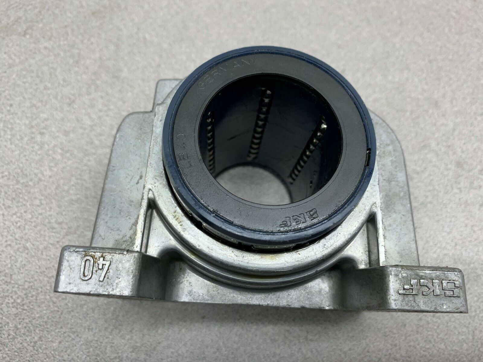 NEW NO BOX SKF BEARING LB40