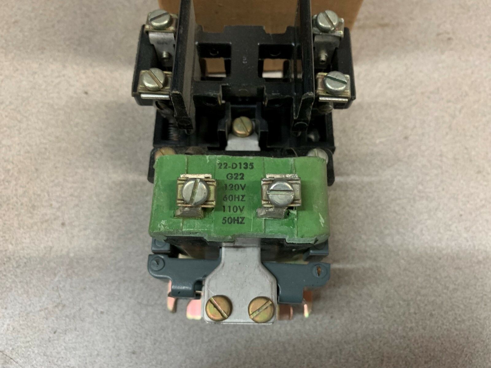 NEW IN BOX GE RELAY CR2810A14AH