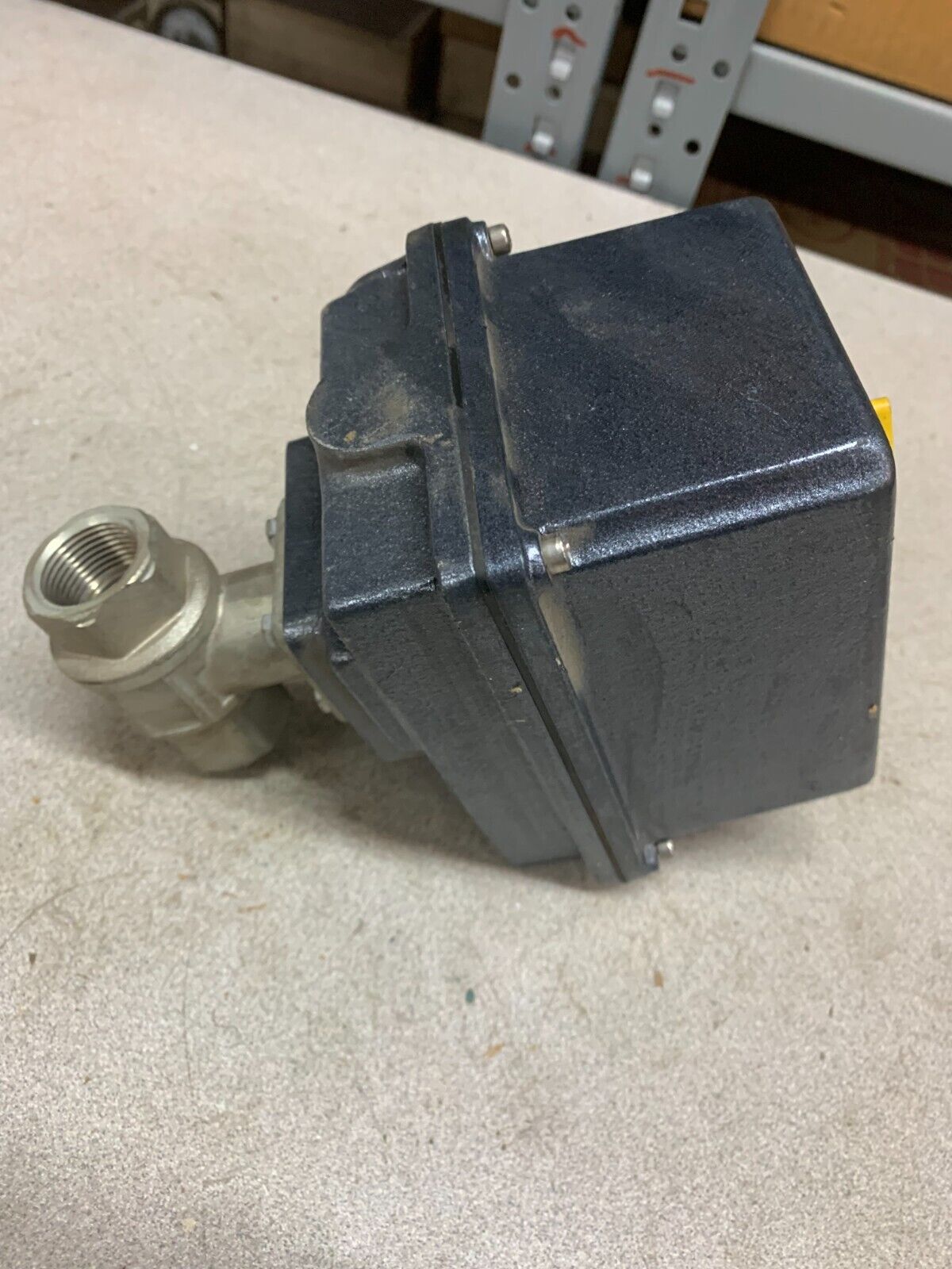 NEW NO BOX DURAVALVE 3/4" VALVE WITH DR2B ACTUATOR