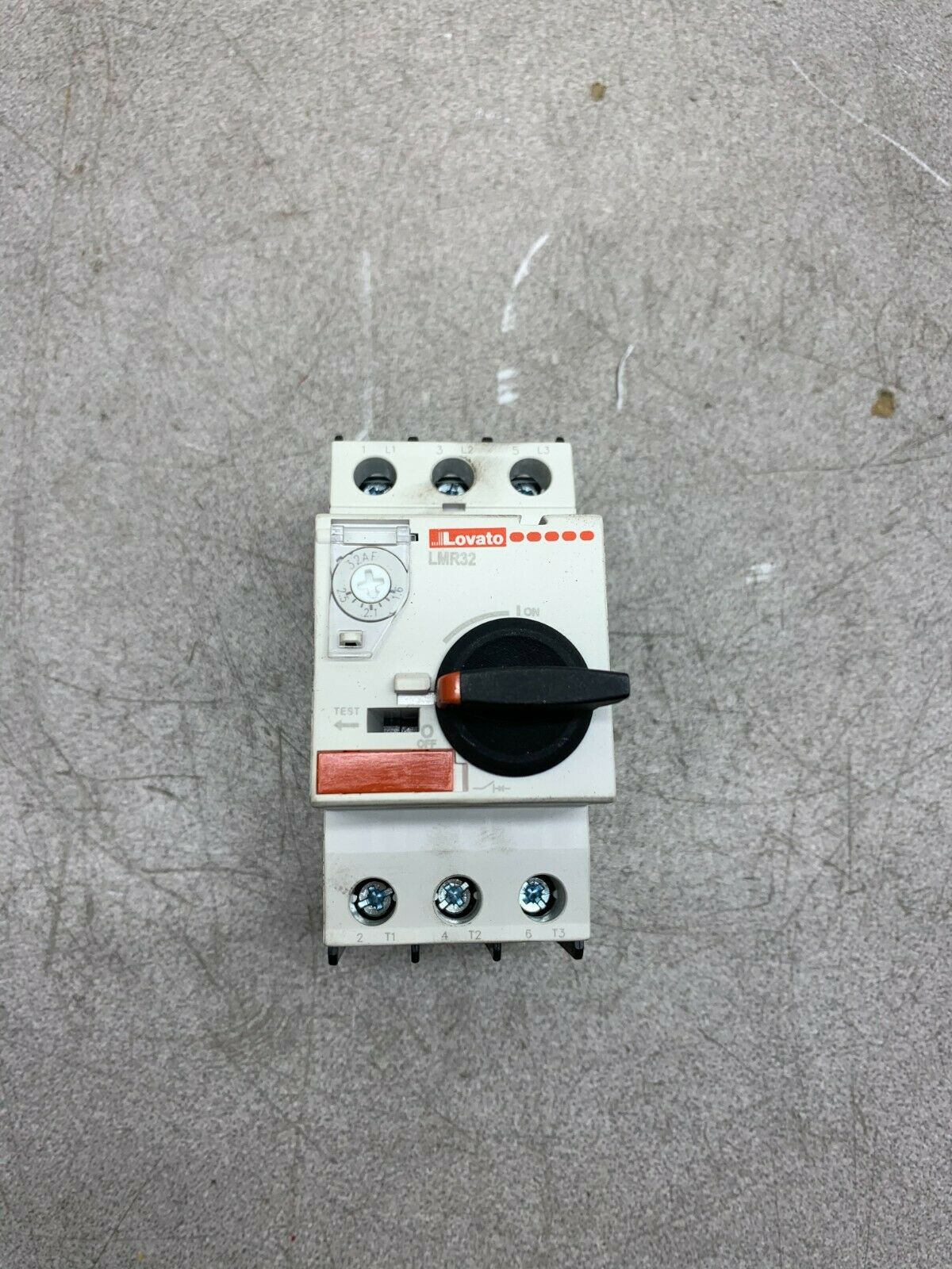 NEW NO BOX LOVATO CIRCUIT BREAKER LMR32 0250