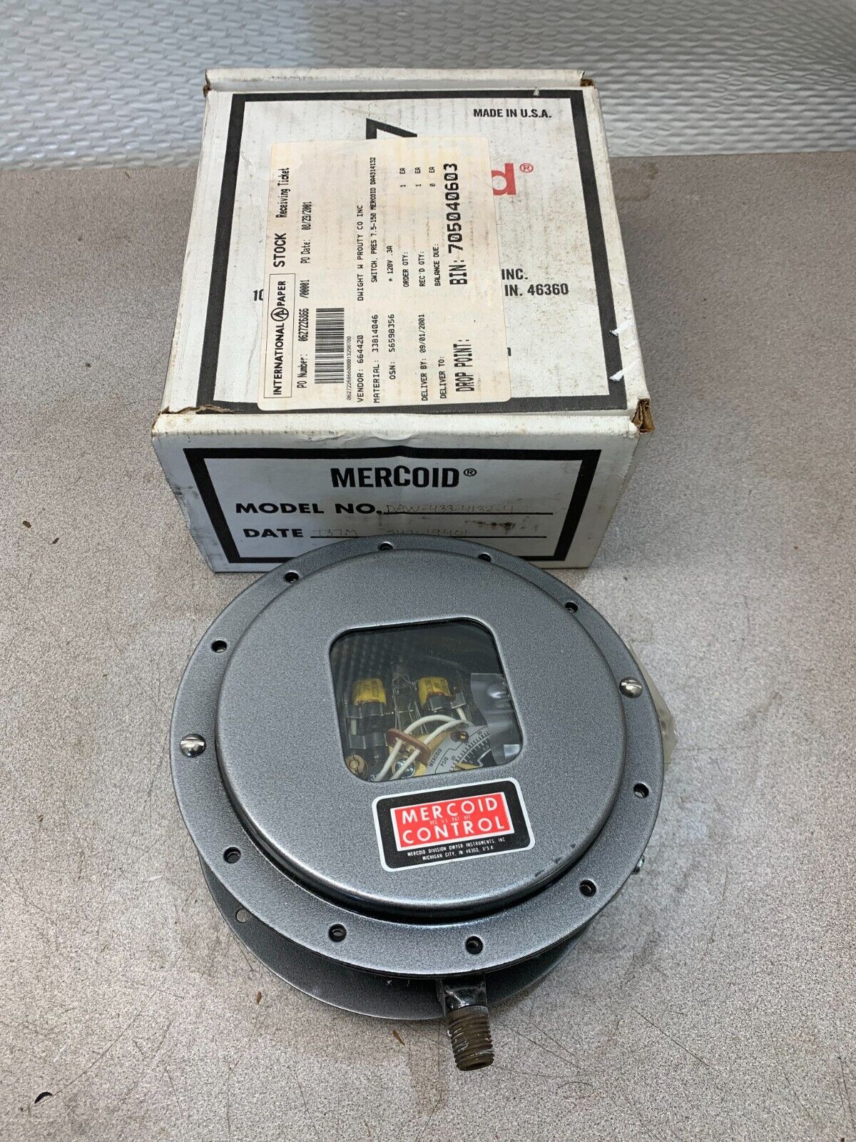 NEW MERCOID PRESSURE SWITCH DAW-433-4132-4