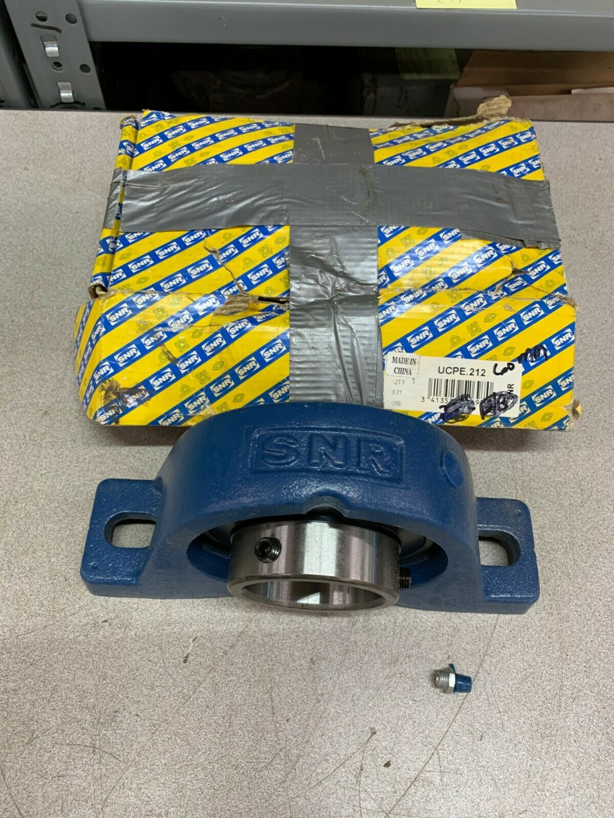 NEW SNR PILLOW BLOCK BEARING UCPE.212