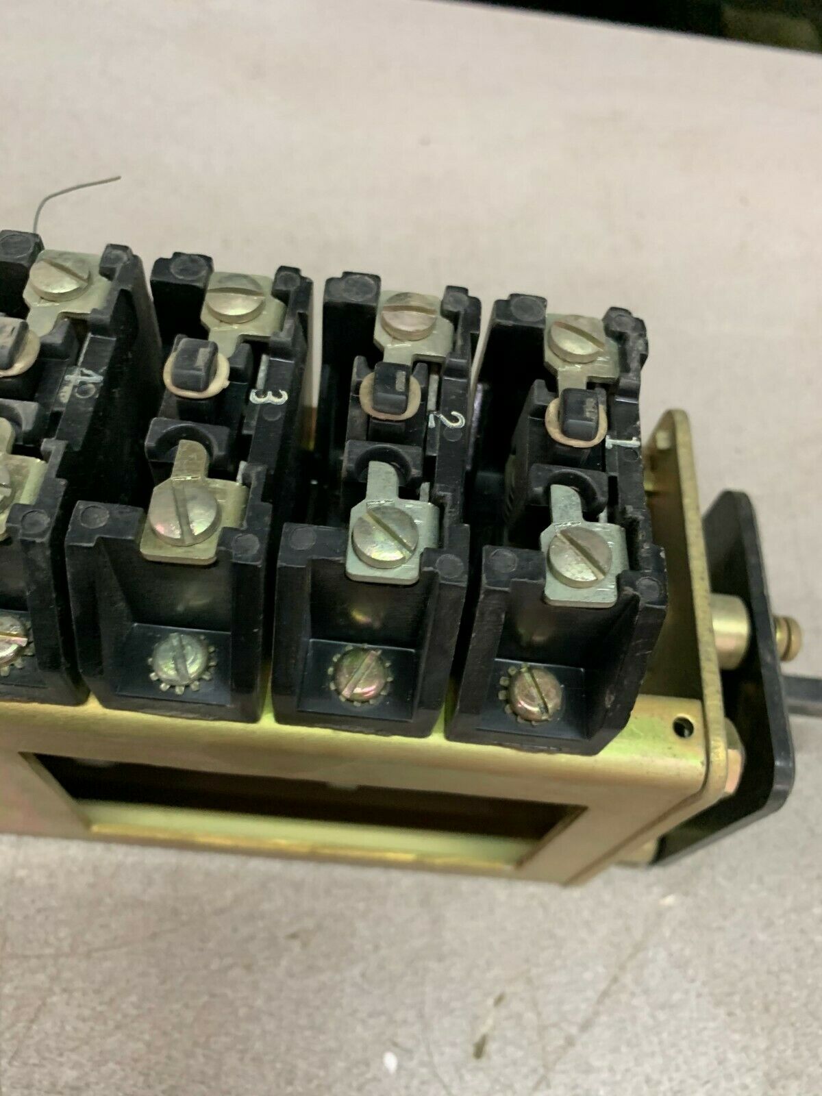 NEW NO BOX ELECTRO SWITCH ROTARY SWITCH 103909LE