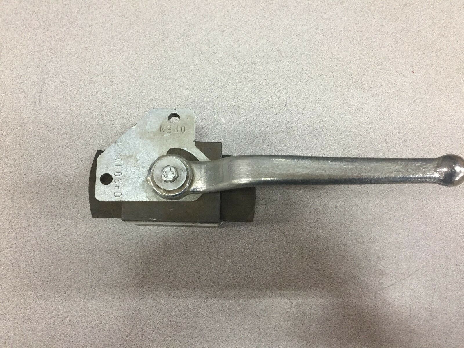 NEW NO BOX KH 1 INCH BALL VALVE BKH1"NPT1125