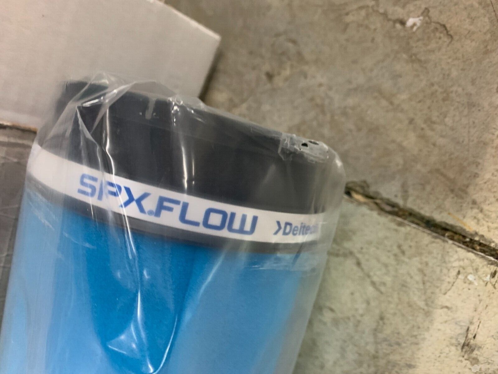 NEW IN BOX DELTECH FILTER ELEMENT SPXFLOW D-1000-CFE