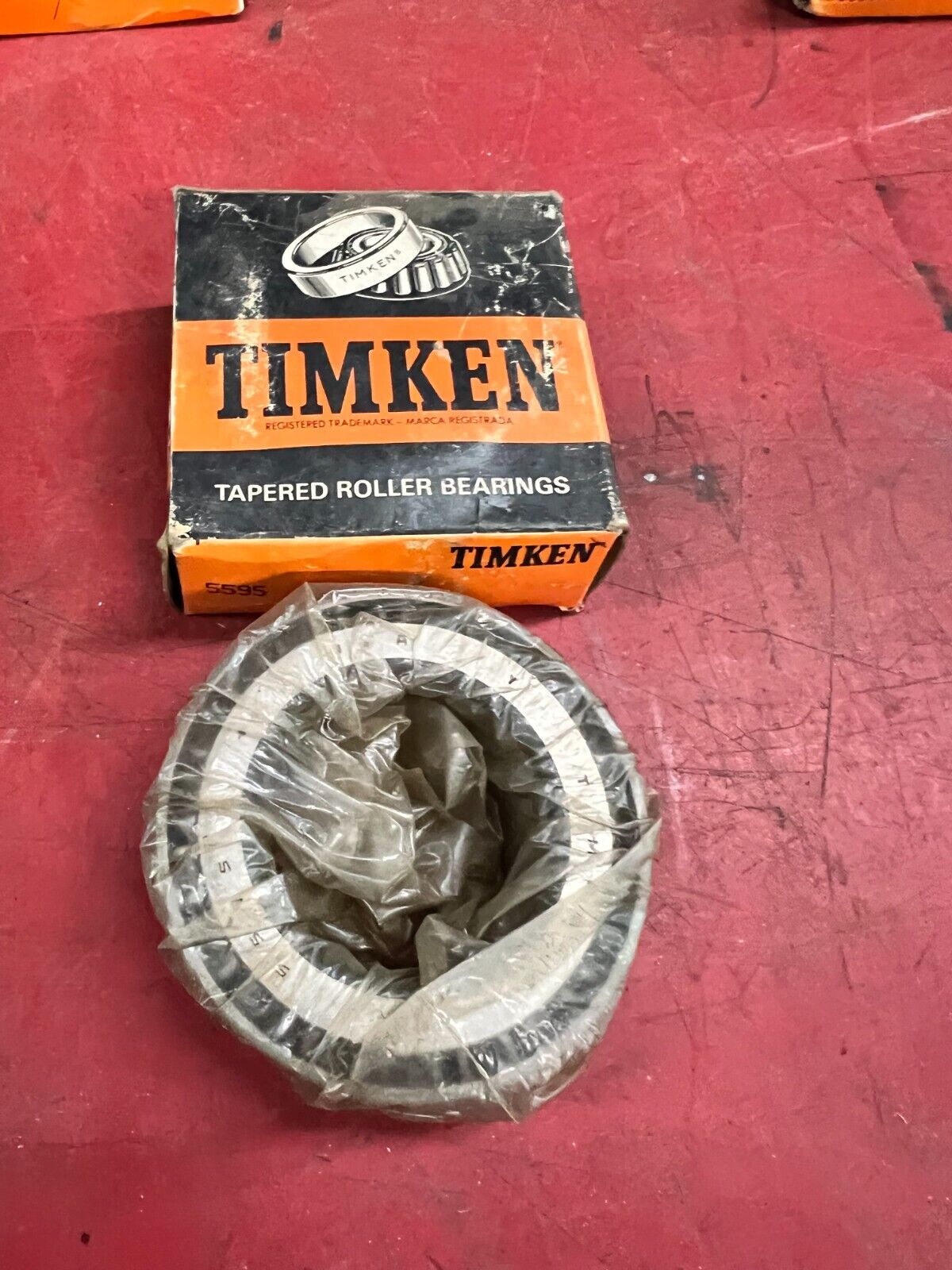NEW IN BOX TIMKEN ROLLER BEARING 5595