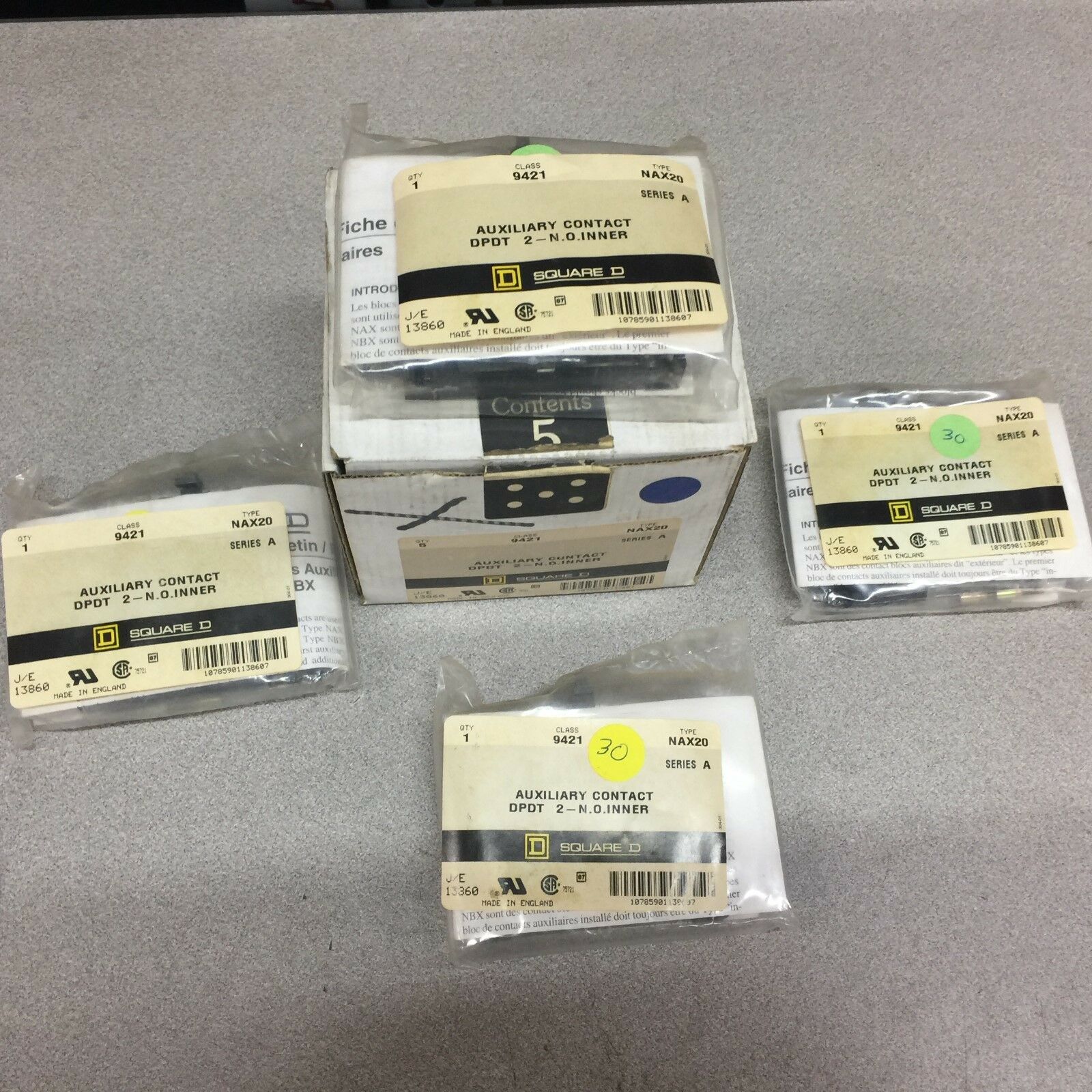 NEW IN BOX OF 4 SQUARE D AUXILIARY CONTACTS 9421 NAX20