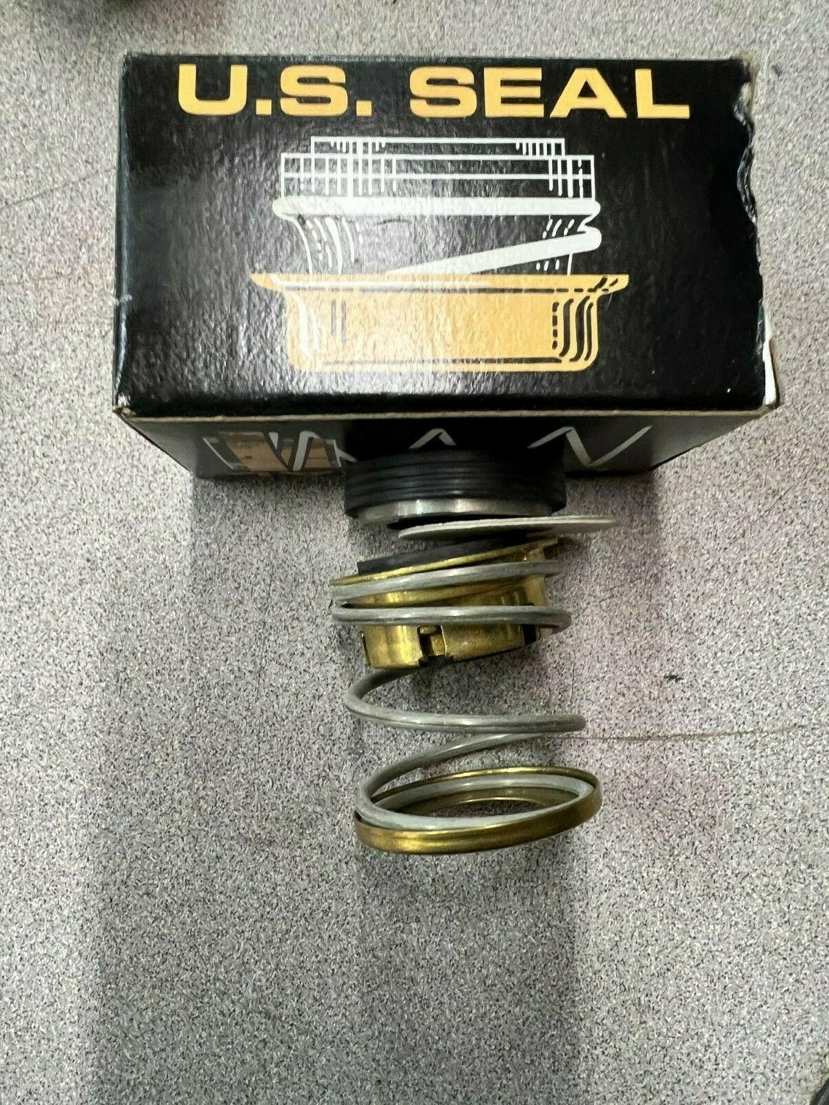 NEW IN BOX U.S. SEAL PUMP SEAL PS-303