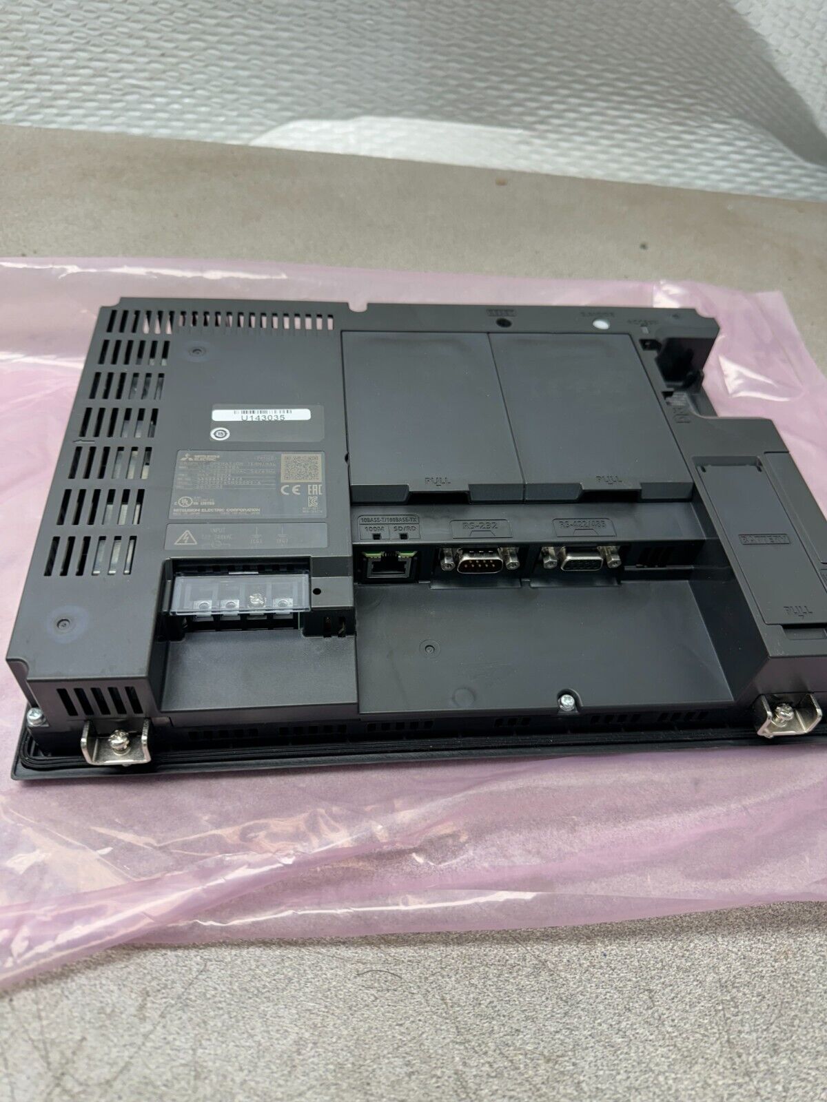 NEW NO BOX MITSUBISHI ELECTRIC GRAPHIC OPERATIONAL TERMINAL GT2710-STBA
