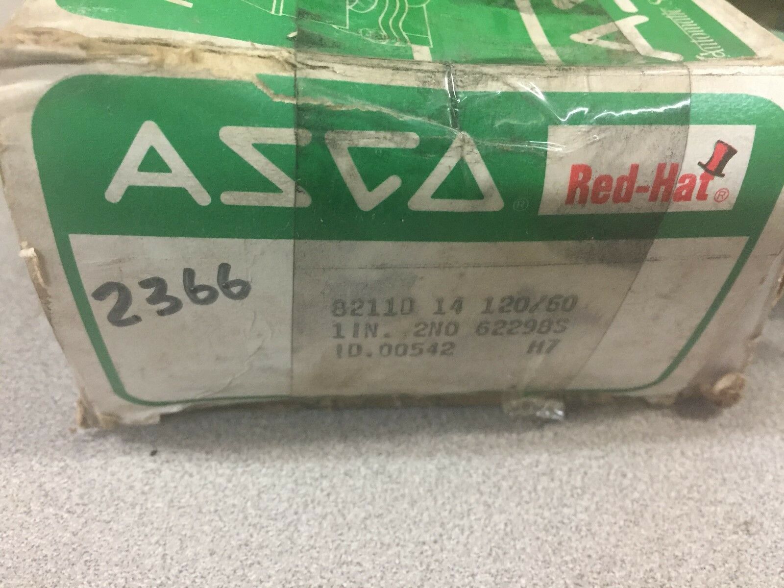 NEW IN BOX ASCO 1"NPT 5-125PSI 120VAC SOLENOID VALVE 8211D14