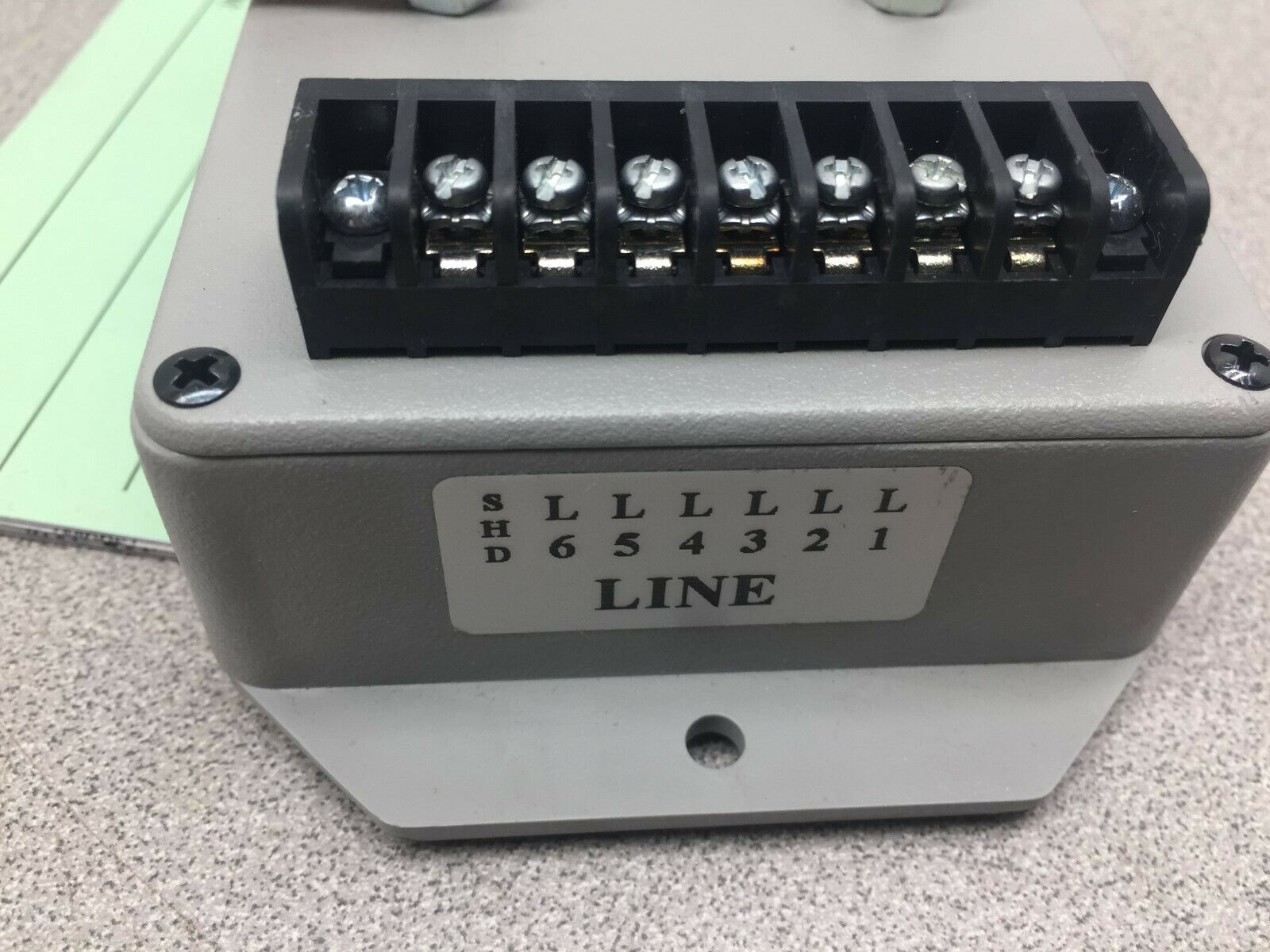 NEW NO BOX INNOVATIVE TECHNOLOGY TRANSIENT VOLTAGE SURGE SUPPRESSOR D6S33-2ML