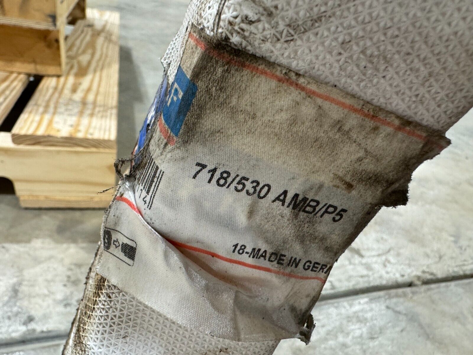 NEW SKF ANGULAR CONTACT BEARING 718/530 AMB/P5