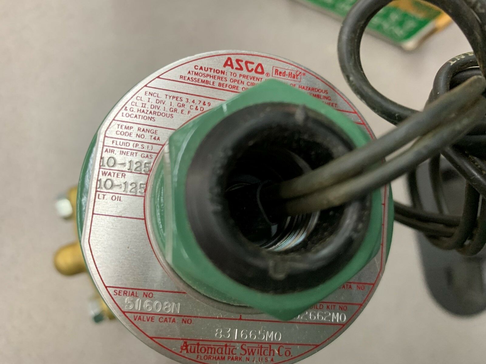 NEW IN BOX ASCO VALVE 831665M0