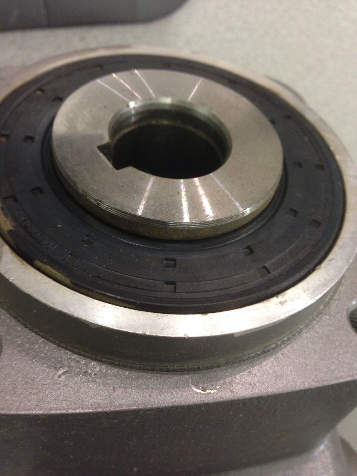 NEW NORD 2HP GEARMOTOR 90 LH/4 CUS WITH 1S63AZ-90 LH/4 CUS 12.33 RATIO