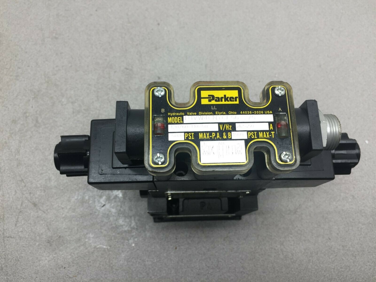 NEW NO BOX PARKER 120VAC HYDRAULIC SOLENOID VALVE ASSY D31VW4C4NYCF56 75