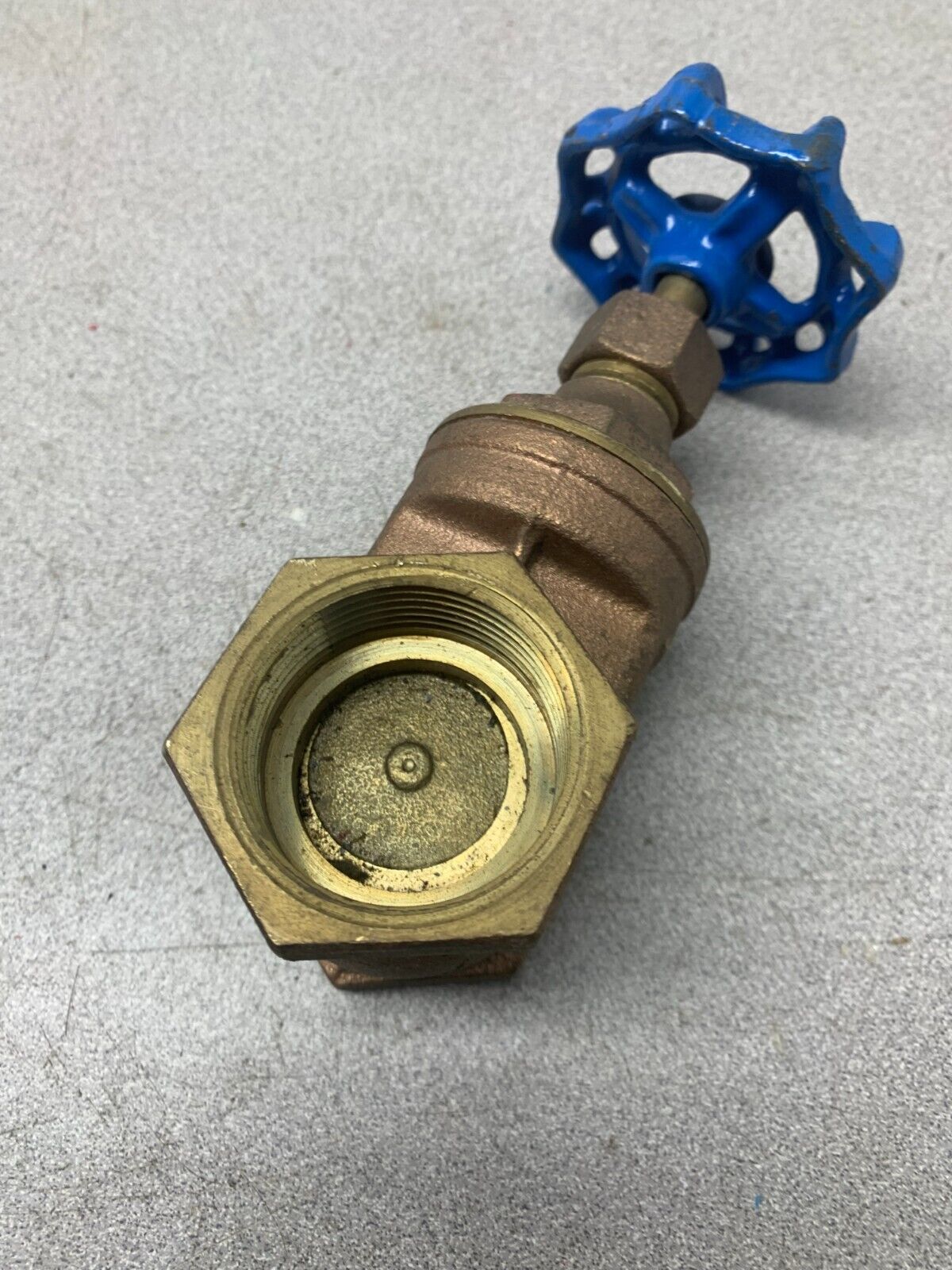 NEW NO BOX ER GATE VALVE 1-1/4" 125