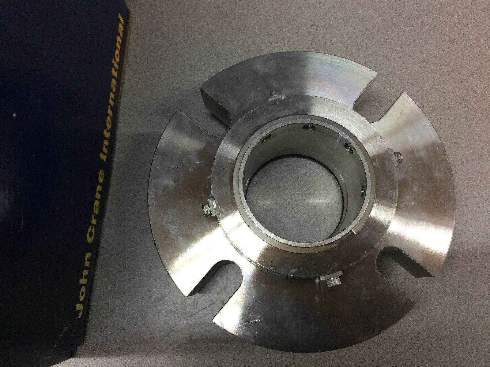 NEW IN BOX JOHN CRANE HUB C129-92